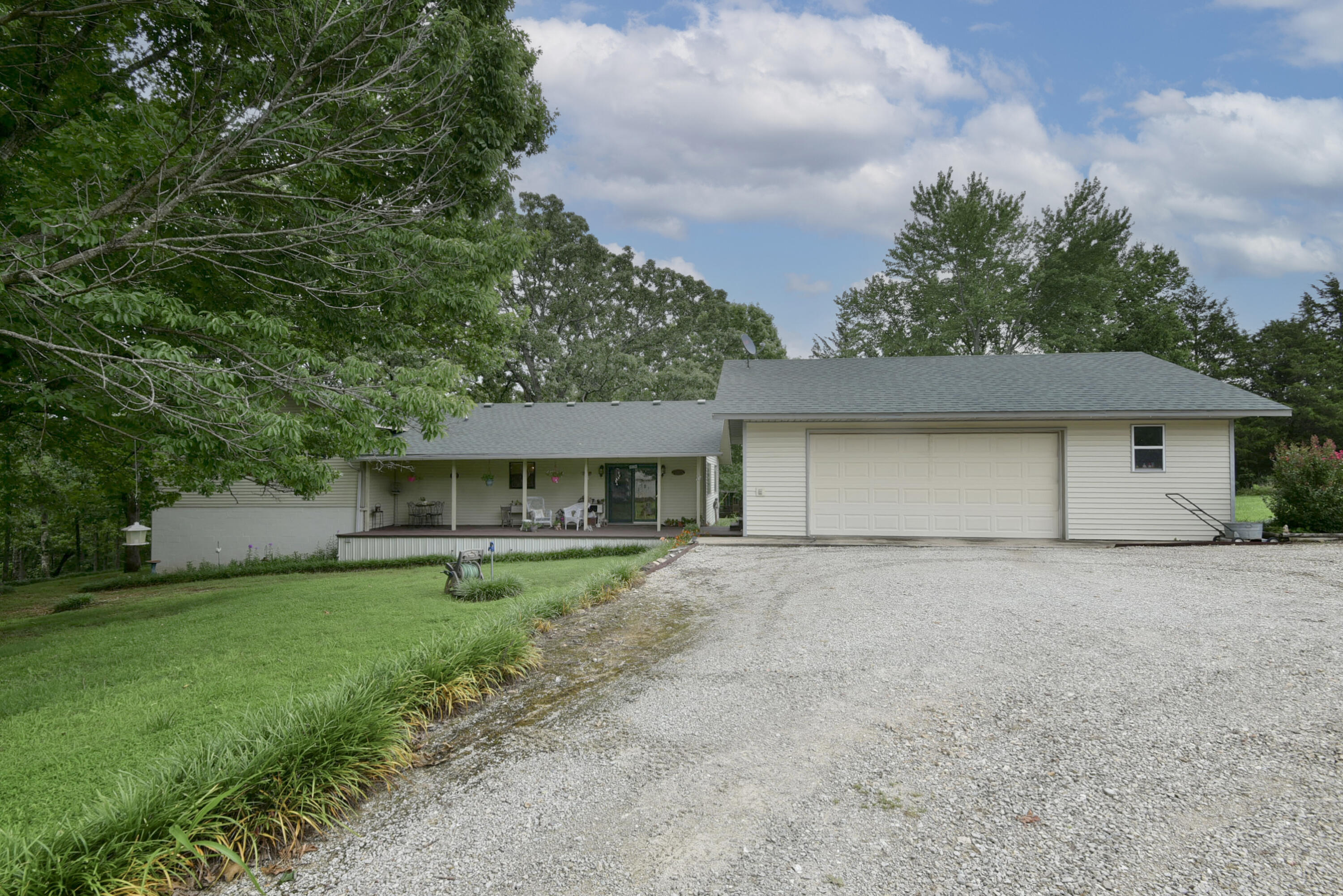 Photo 3 - Residential for sale – 28704  Cromwell Road  Shell Knob, MO