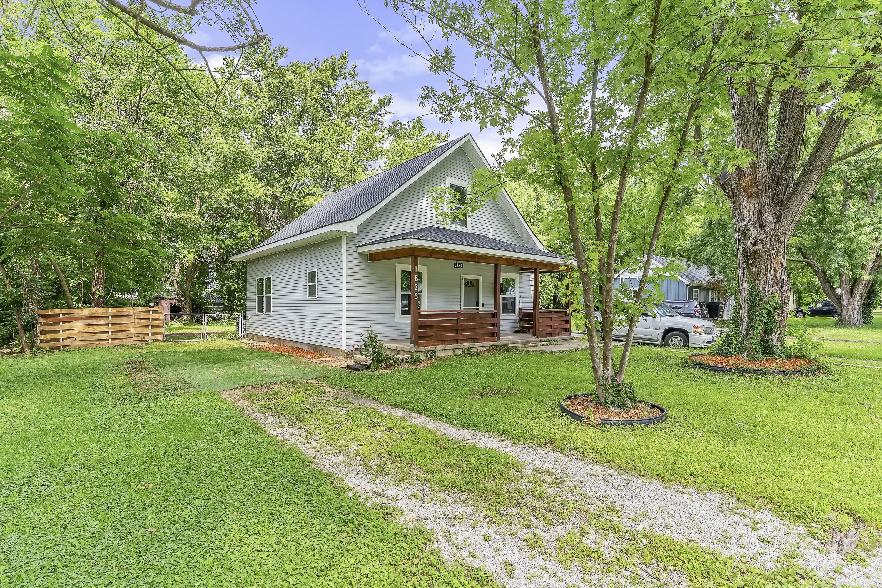 Photo 3 - Residential for sale – 1825 N Burton Avenue  Springfield, MO