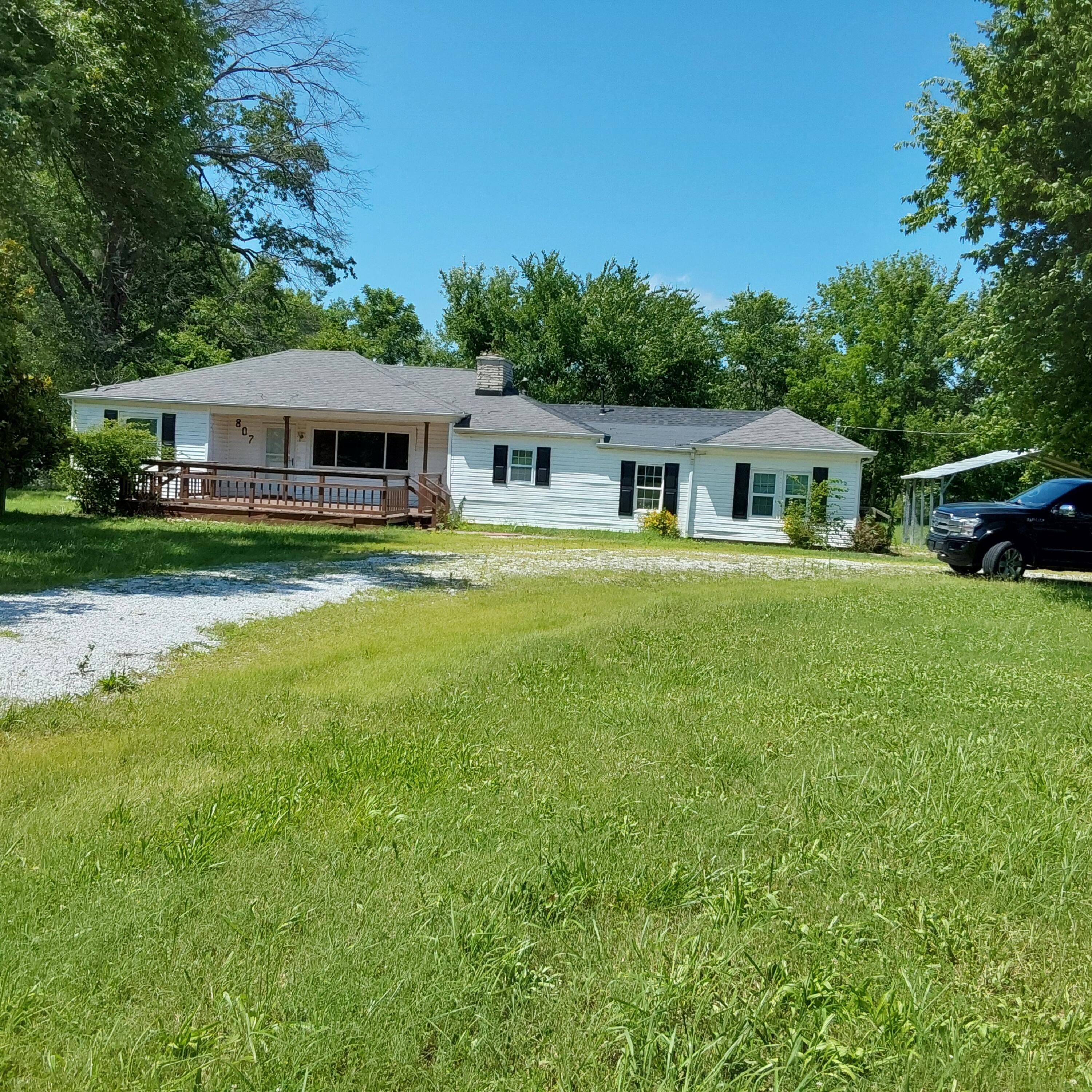 Photo 3 - Residential for sale – 807 E Pennell Street  Carl Junction, MO