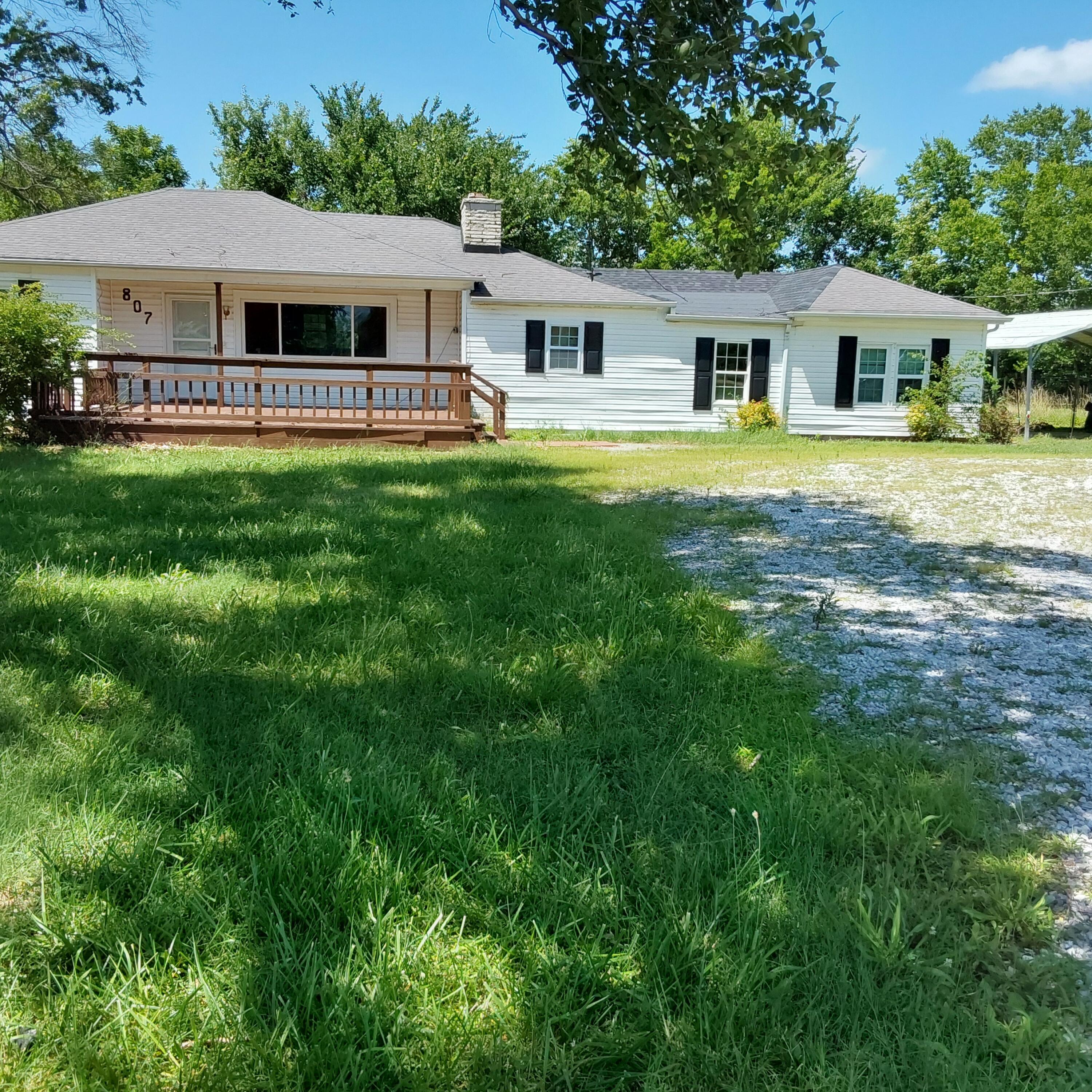 Residential for sale – 807 E Pennell Street  Carl Junction, MO