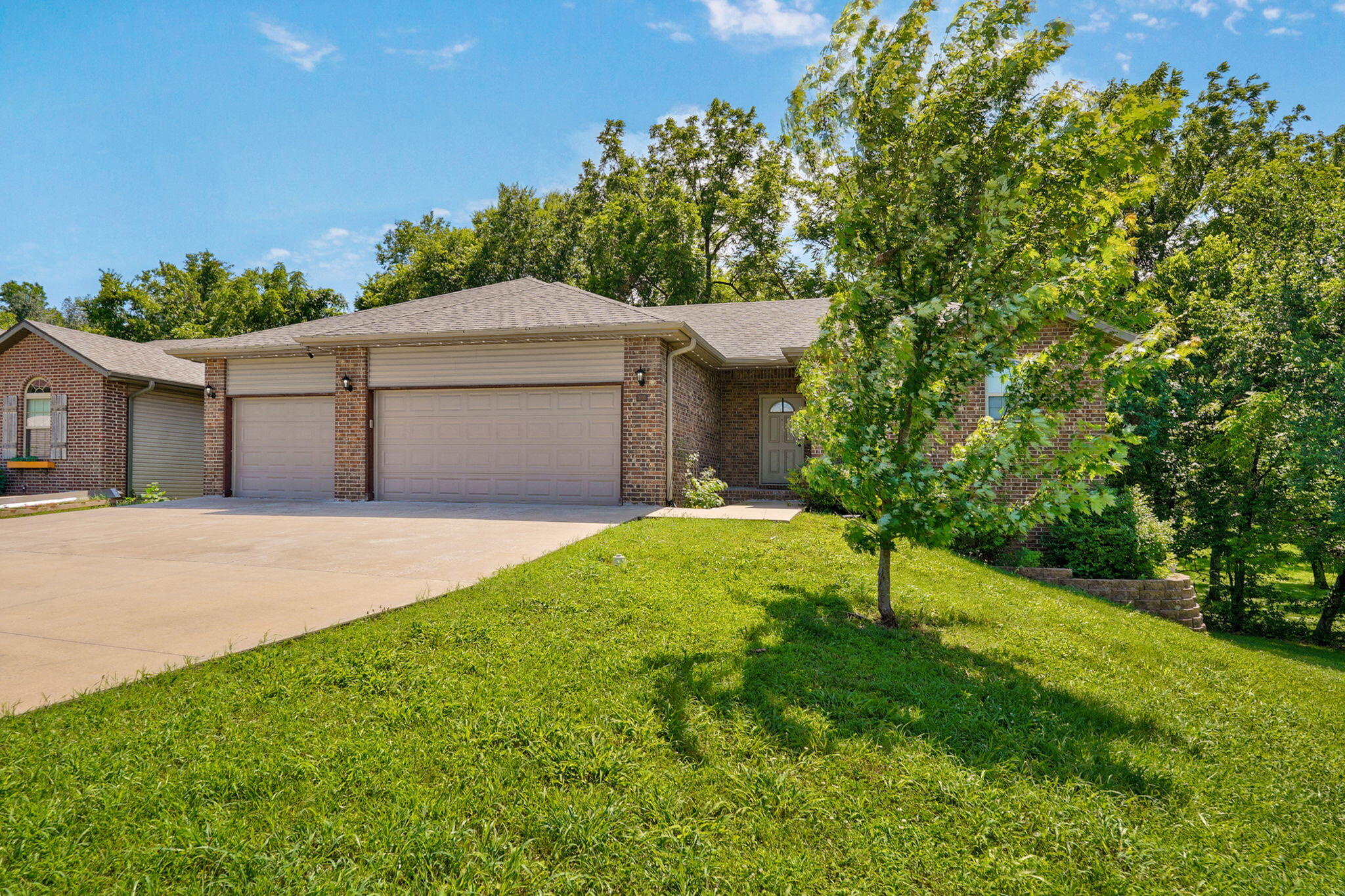Photo 2 - Residential for sale – 3031 N Albertha Avenue  Springfield, MO