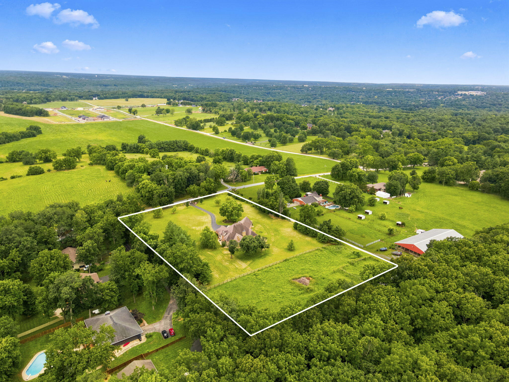 Photo 2 - Residential for sale – 5325 E Farm Rd 142   Springfield, MO