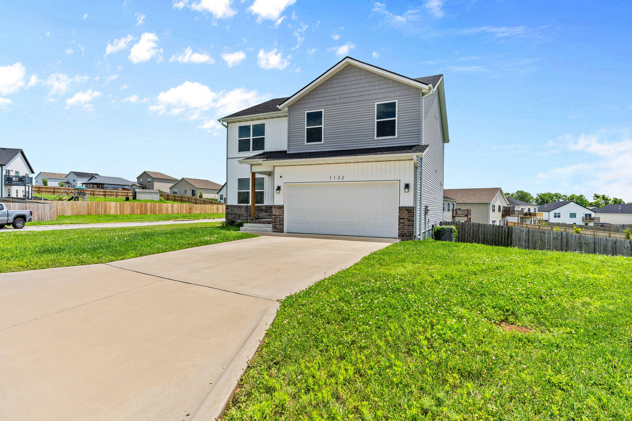 Photo 4 - Residential for sale – 1122 E Lakota Street  Nixa, MO