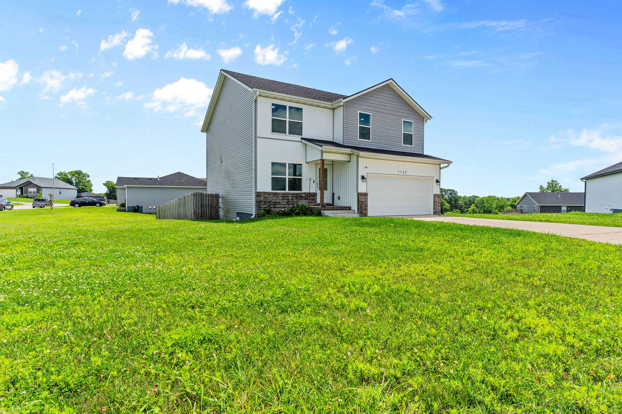 Photo 3 - Residential for sale – 1122 E Lakota Street  Nixa, MO