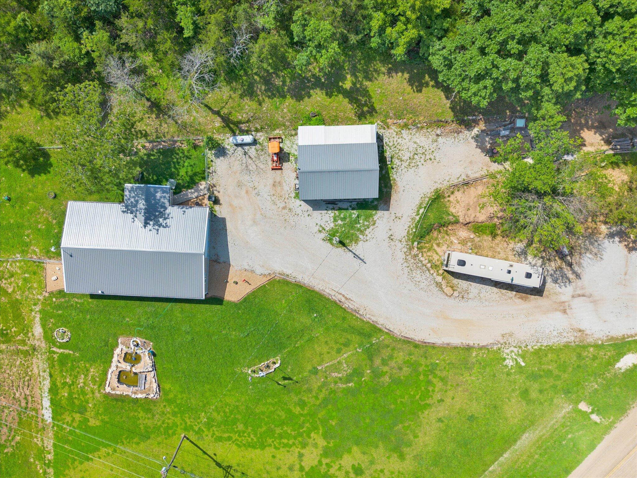 Photo 2 - Residential for sale – 13000  Us Highway 54   Weaubleau, MO