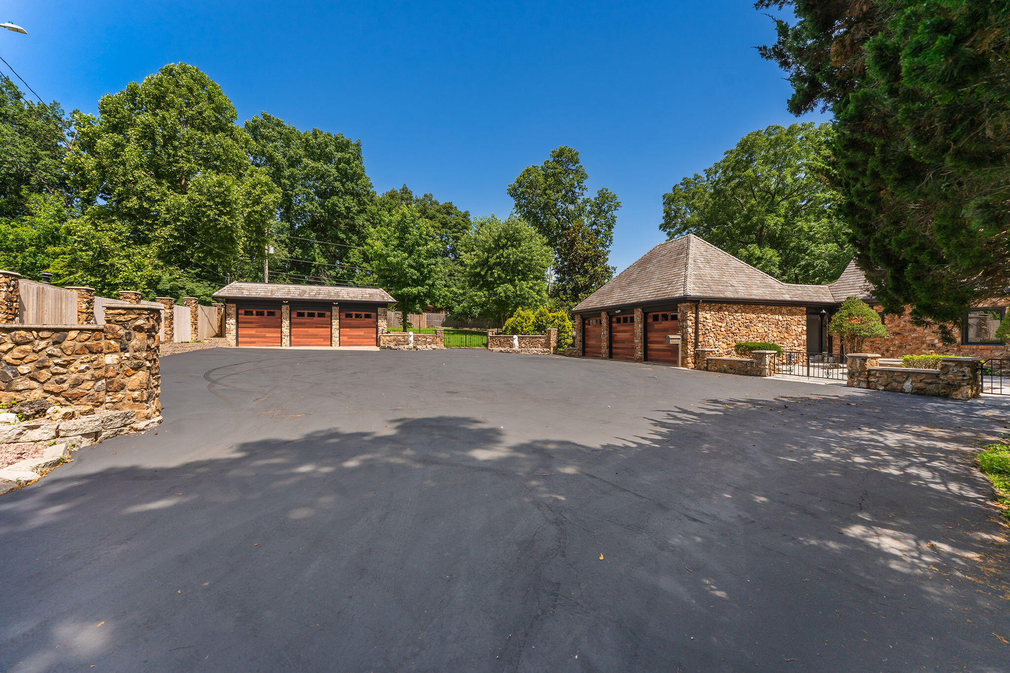 Photo 56 - Residential for sale – 2244 S Edgewater Drive  Springfield, MO