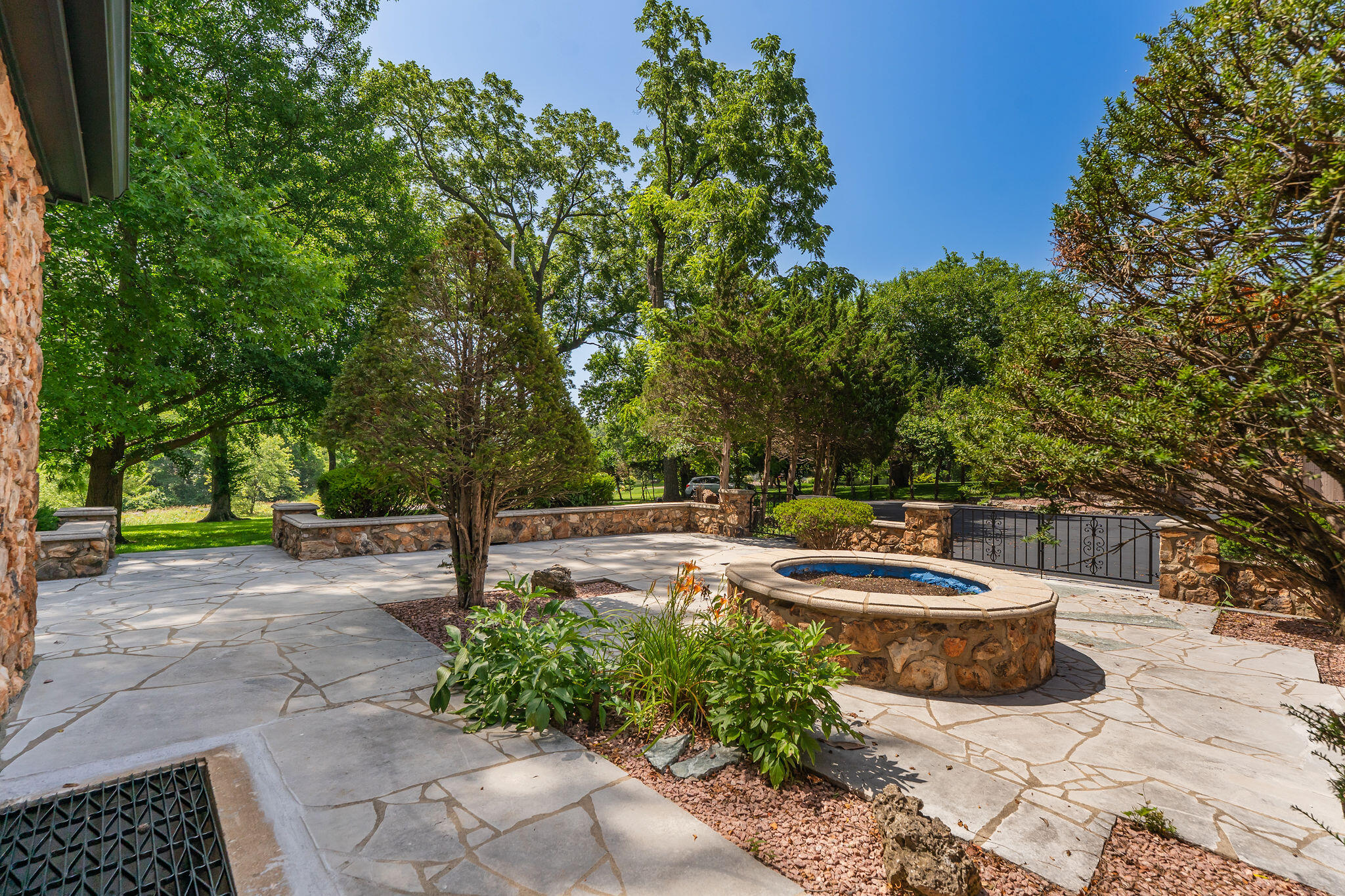 Photo 52 - Residential for sale – 2244 S Edgewater Drive  Springfield, MO