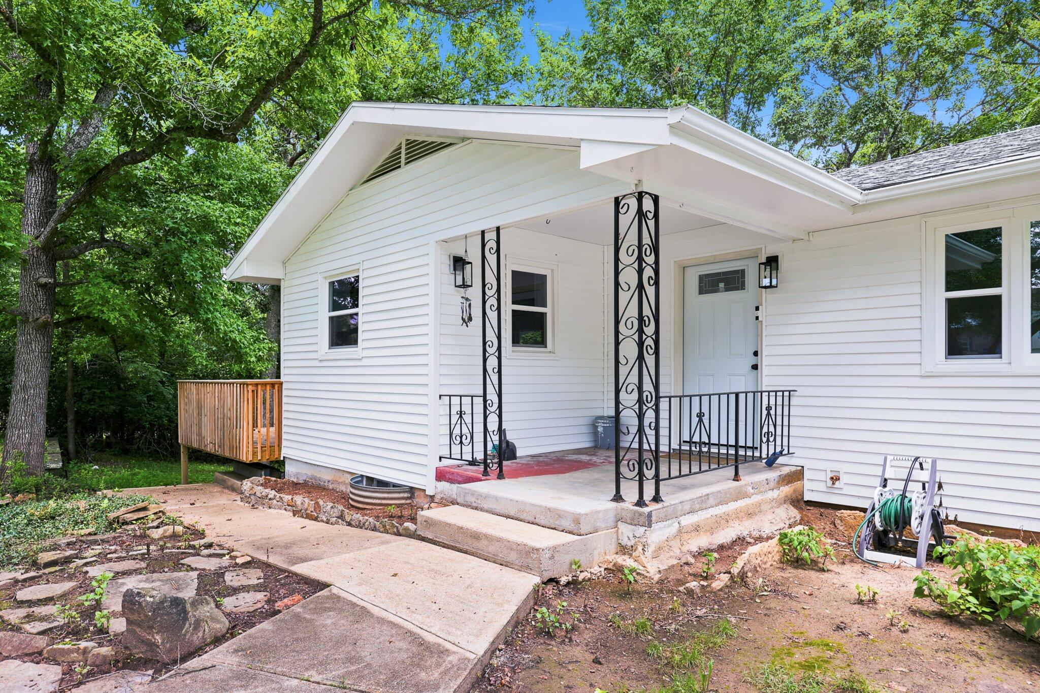 Photo 7 - Residential for sale – 183  Allaman Drive  Forsyth, MO