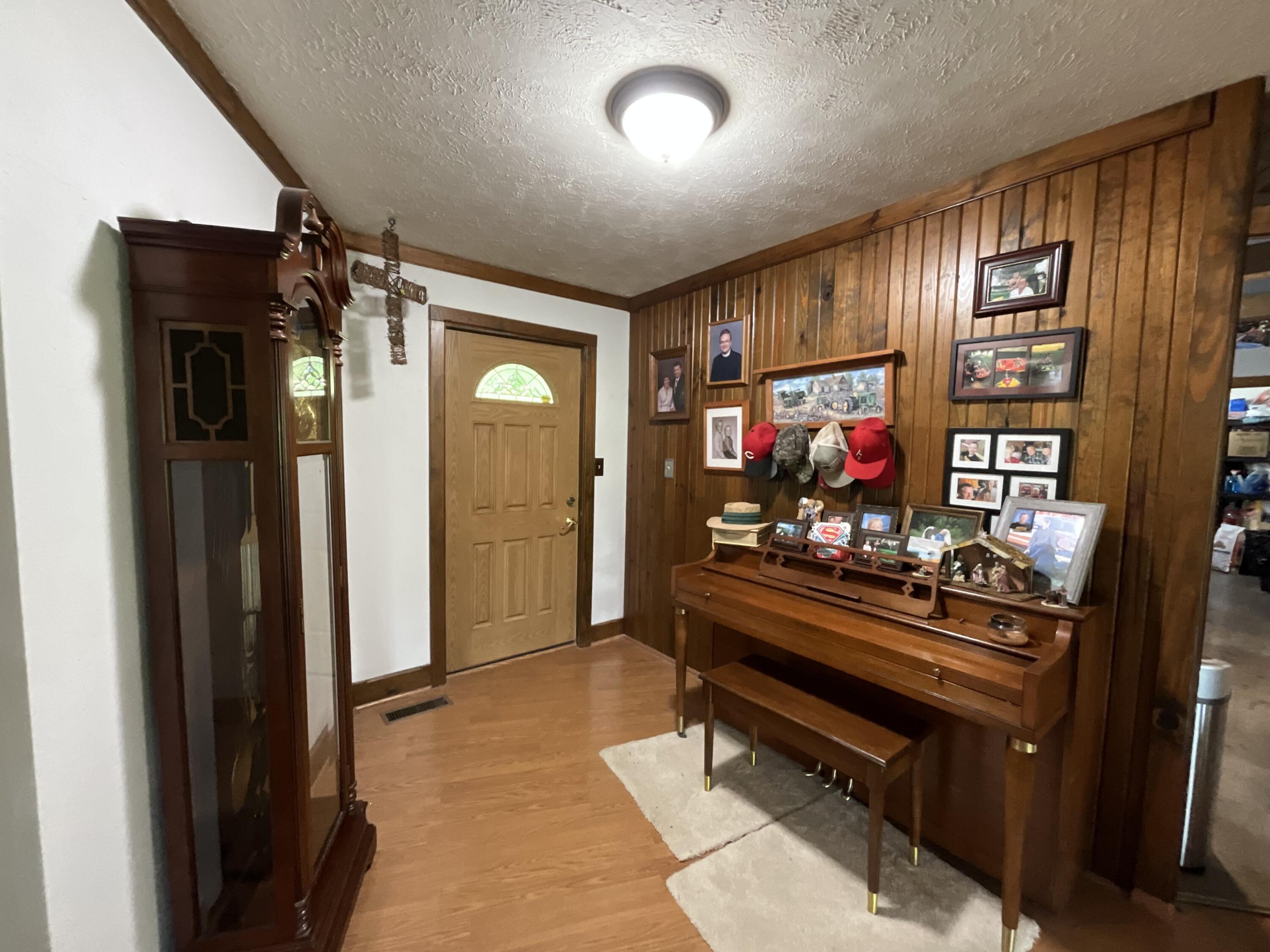 Photo 11 - Residential for sale – 9013  County Road 6750   West Plains, MO