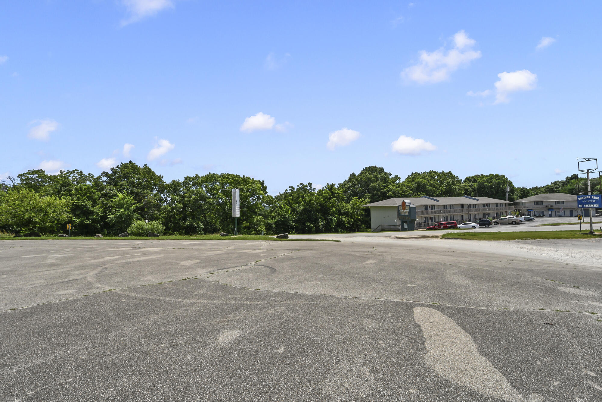 Photo 14 - Commercial Sale for sale – 14981  Business 13   Branson West, MO