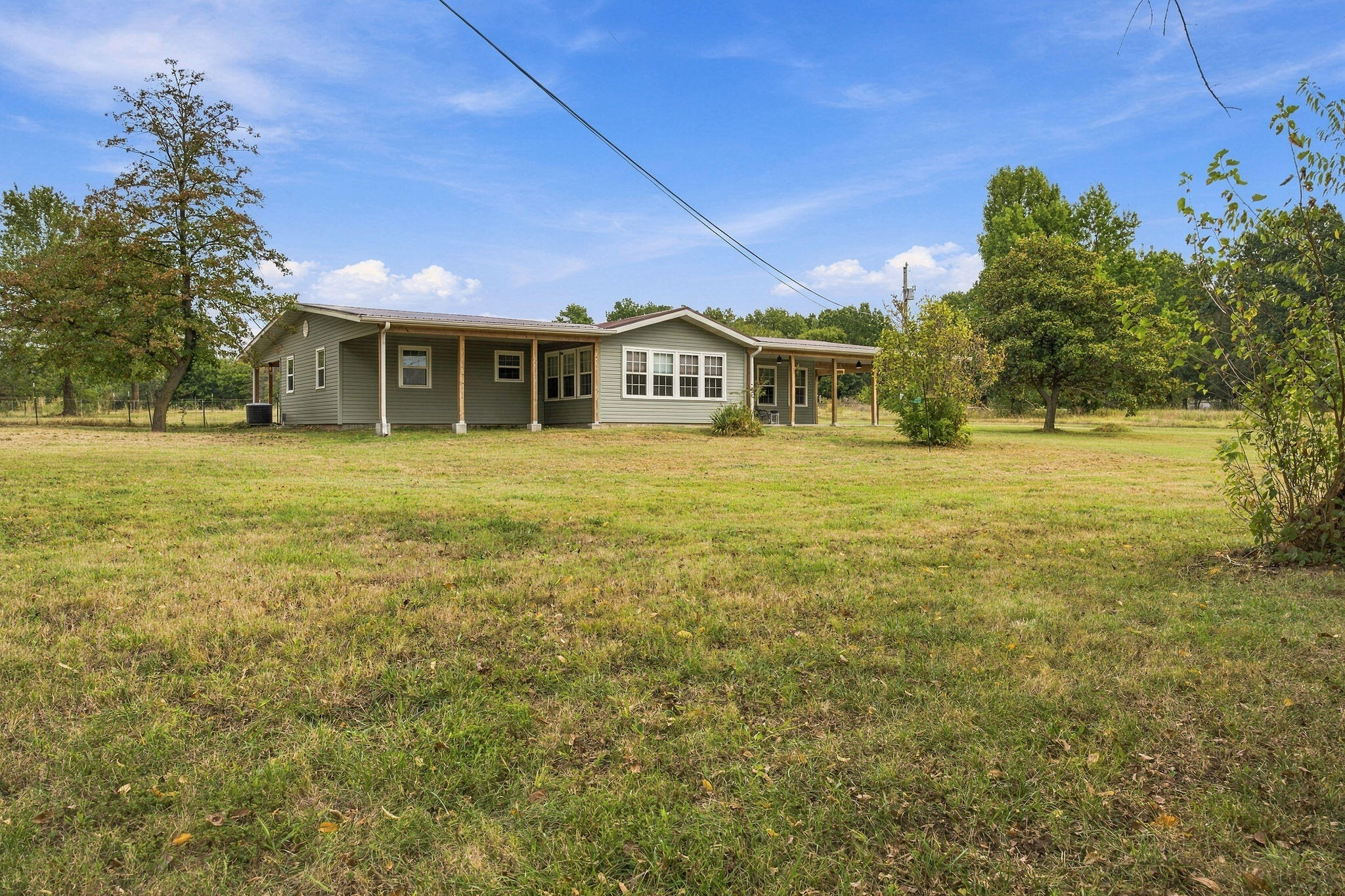 Photo 4 - Residential for sale – 19116  Highway Zz   Aurora, MO