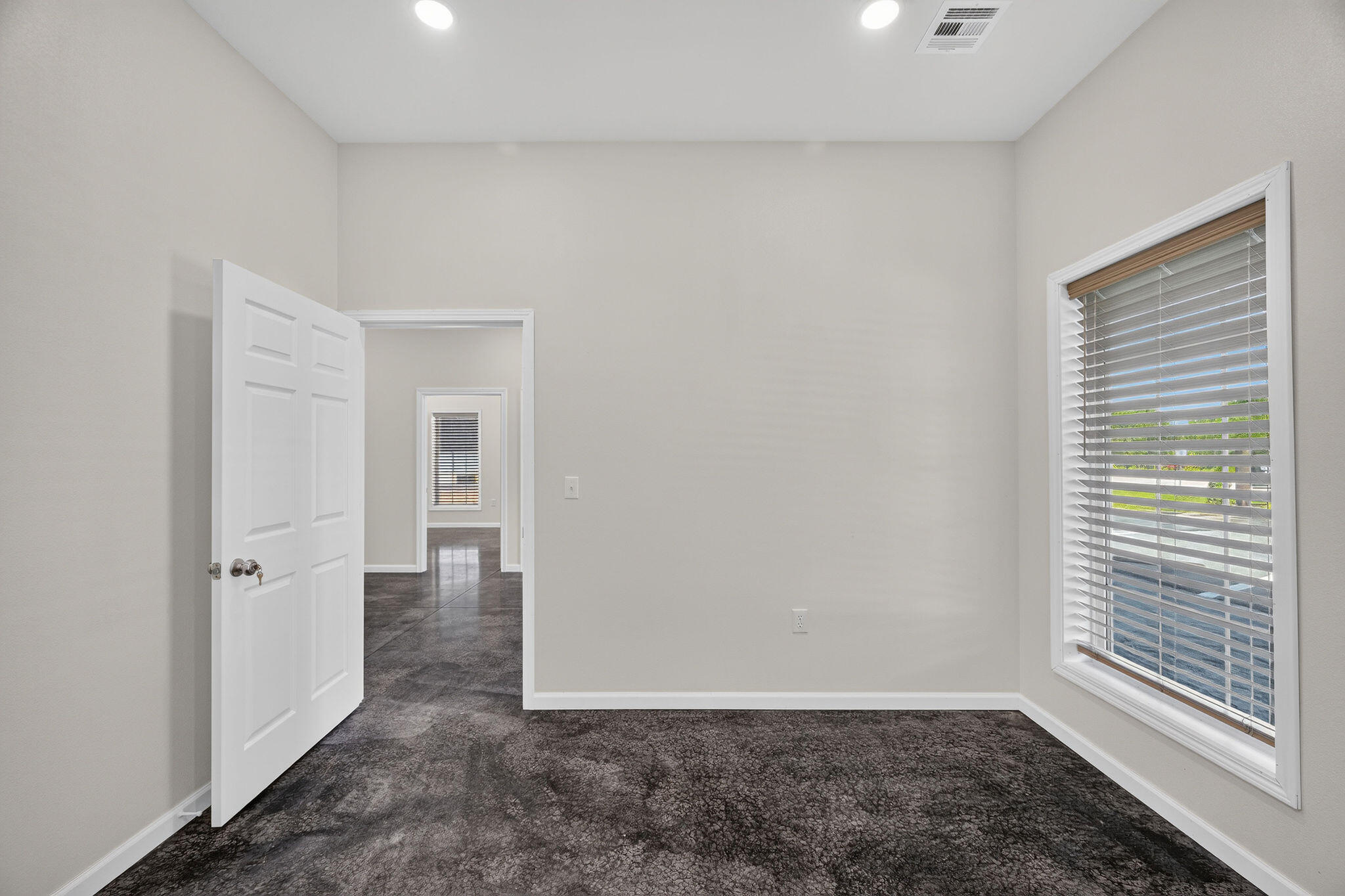 Photo 19 - Commercial Lease for sale – 13221  Jay Drive Suite C   Neosho, MO