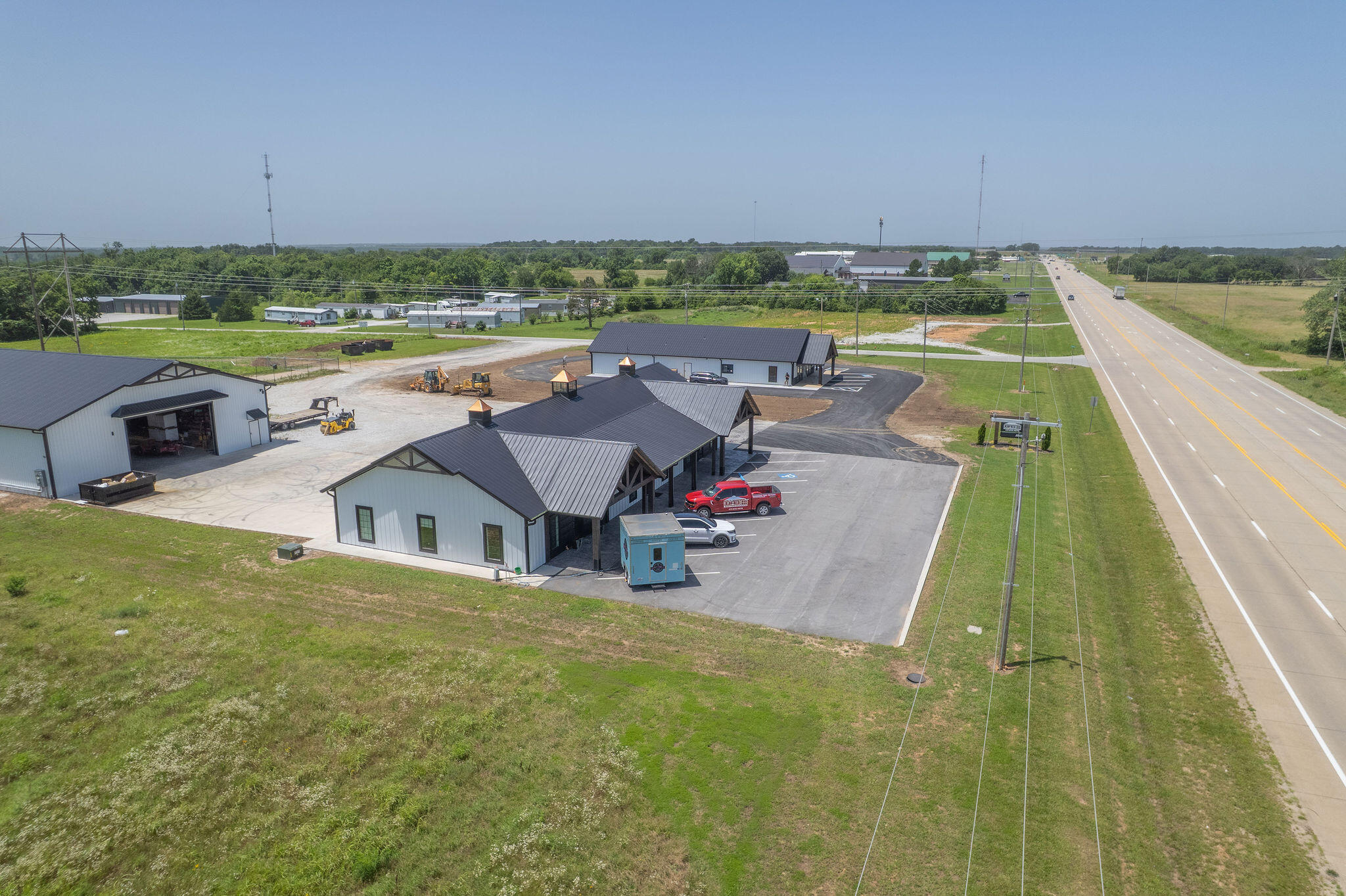 Photo 9 - Commercial Lease for sale – 13221  Jay Drive Suite C   Neosho, MO