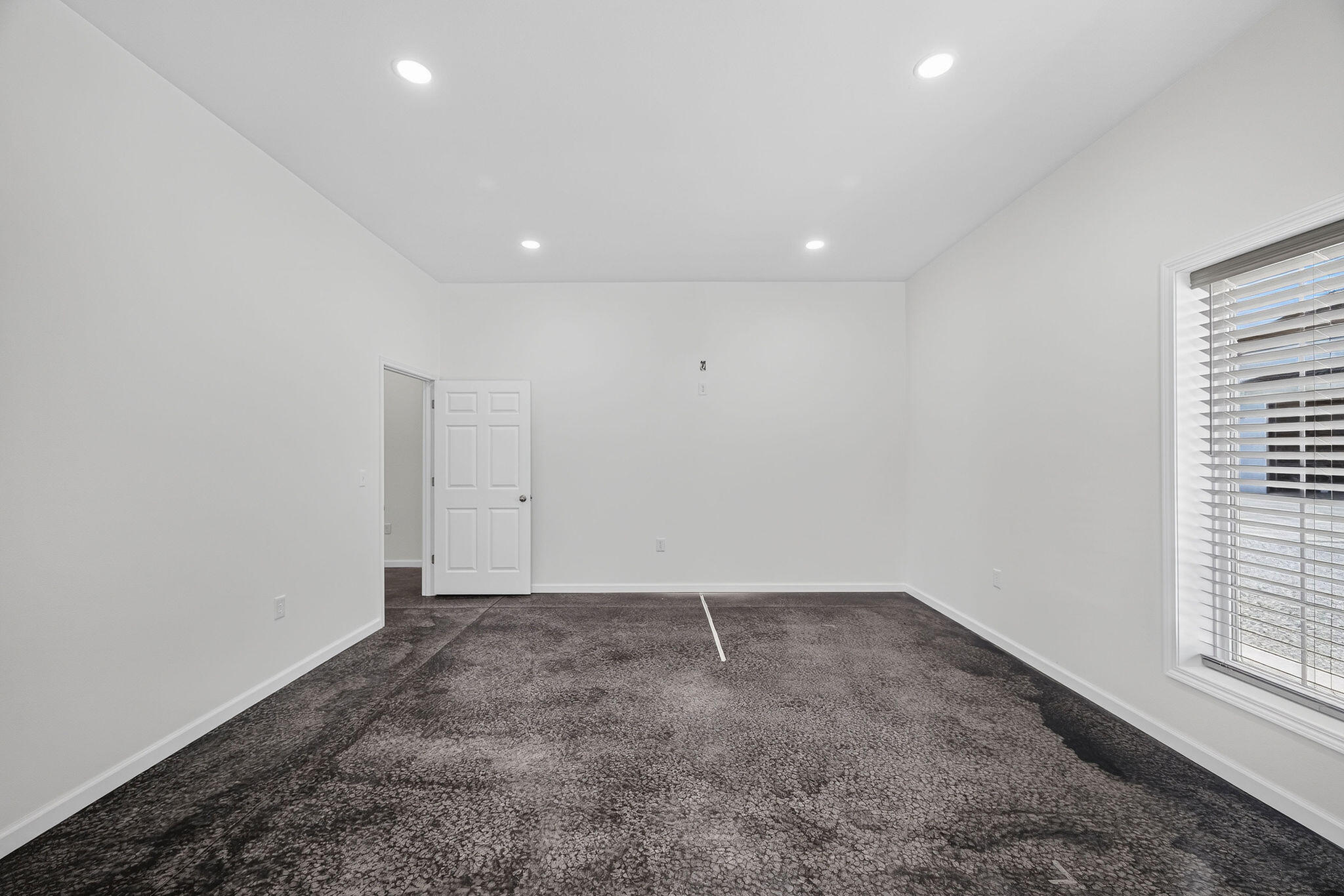 Photo 23 - Commercial Lease for sale – 13221  Jay Drive Suite C   Neosho, MO