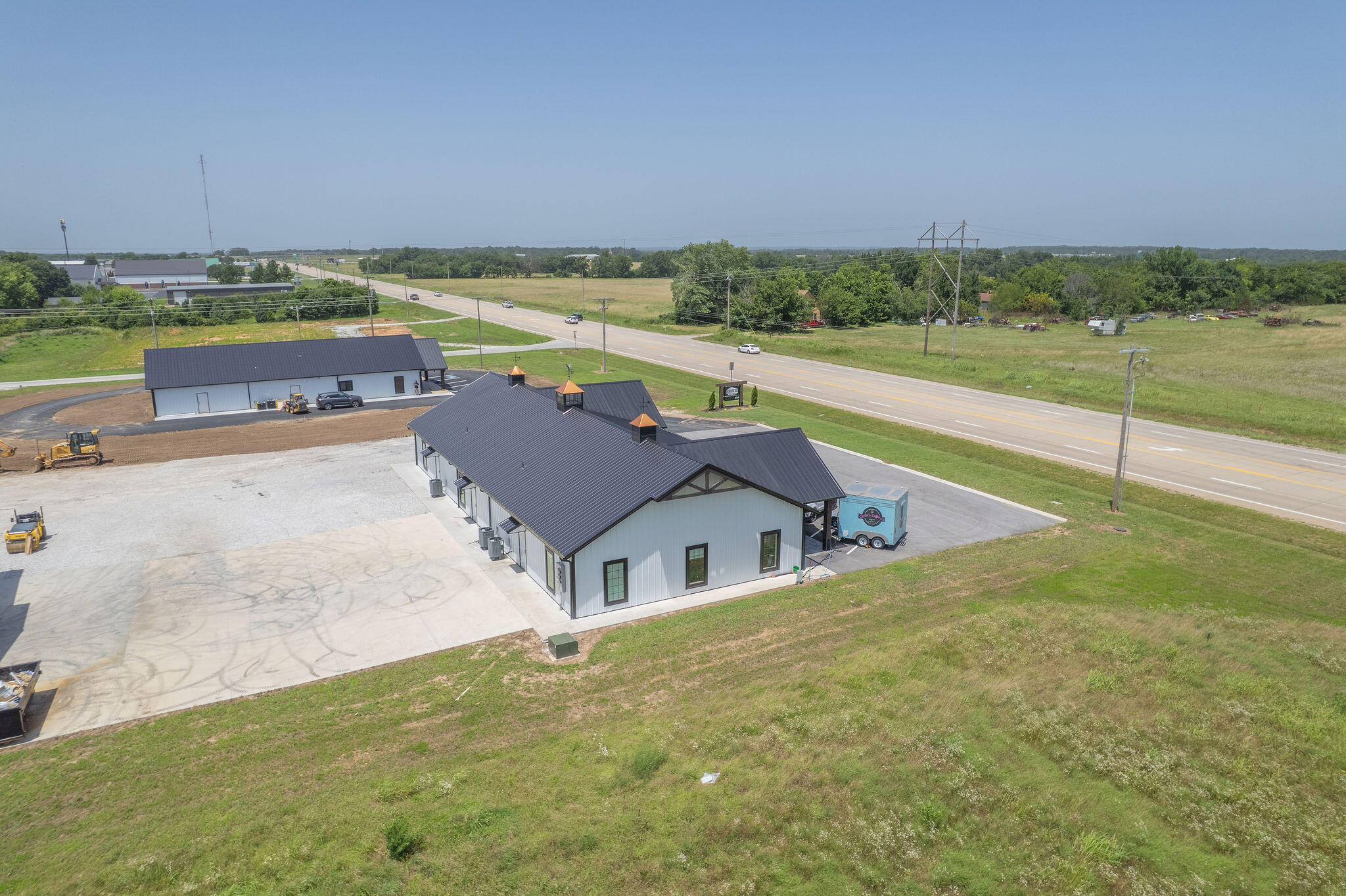Photo 8 - Commercial Lease for sale – 13221  Jay Drive Suite C   Neosho, MO