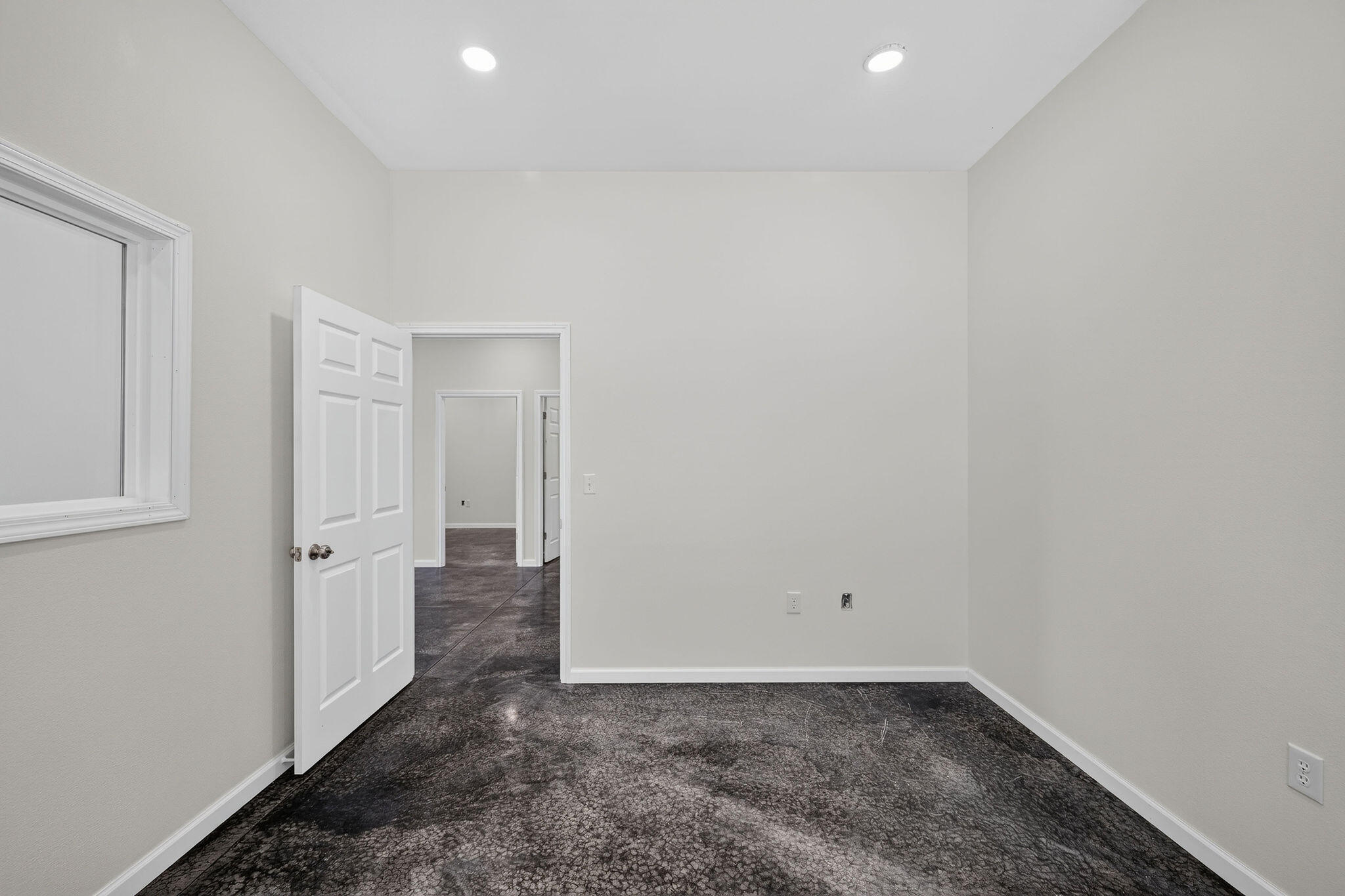 Photo 21 - Commercial Lease for sale – 13221  Jay Drive Suite C   Neosho, MO