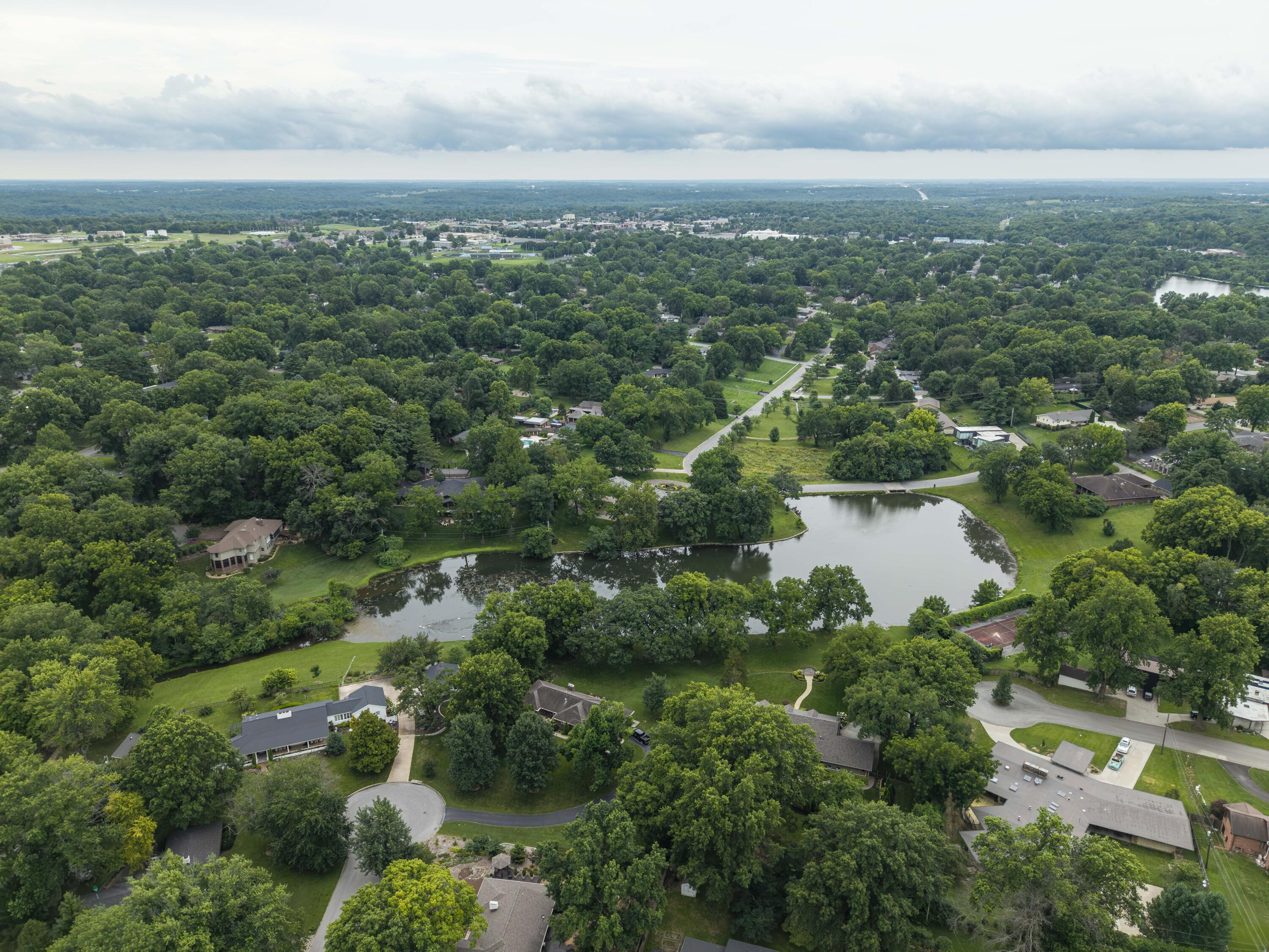 Photo 63 - Residential for sale – 2971 E Southern Hills Boulevard  Springfield, MO