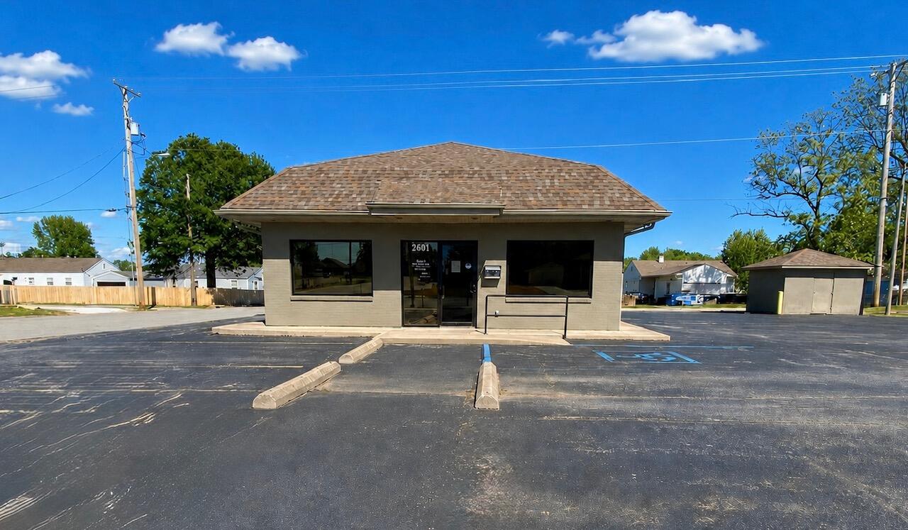 Commercial Lease for sale – 2901 S Main Street  Joplin, MO