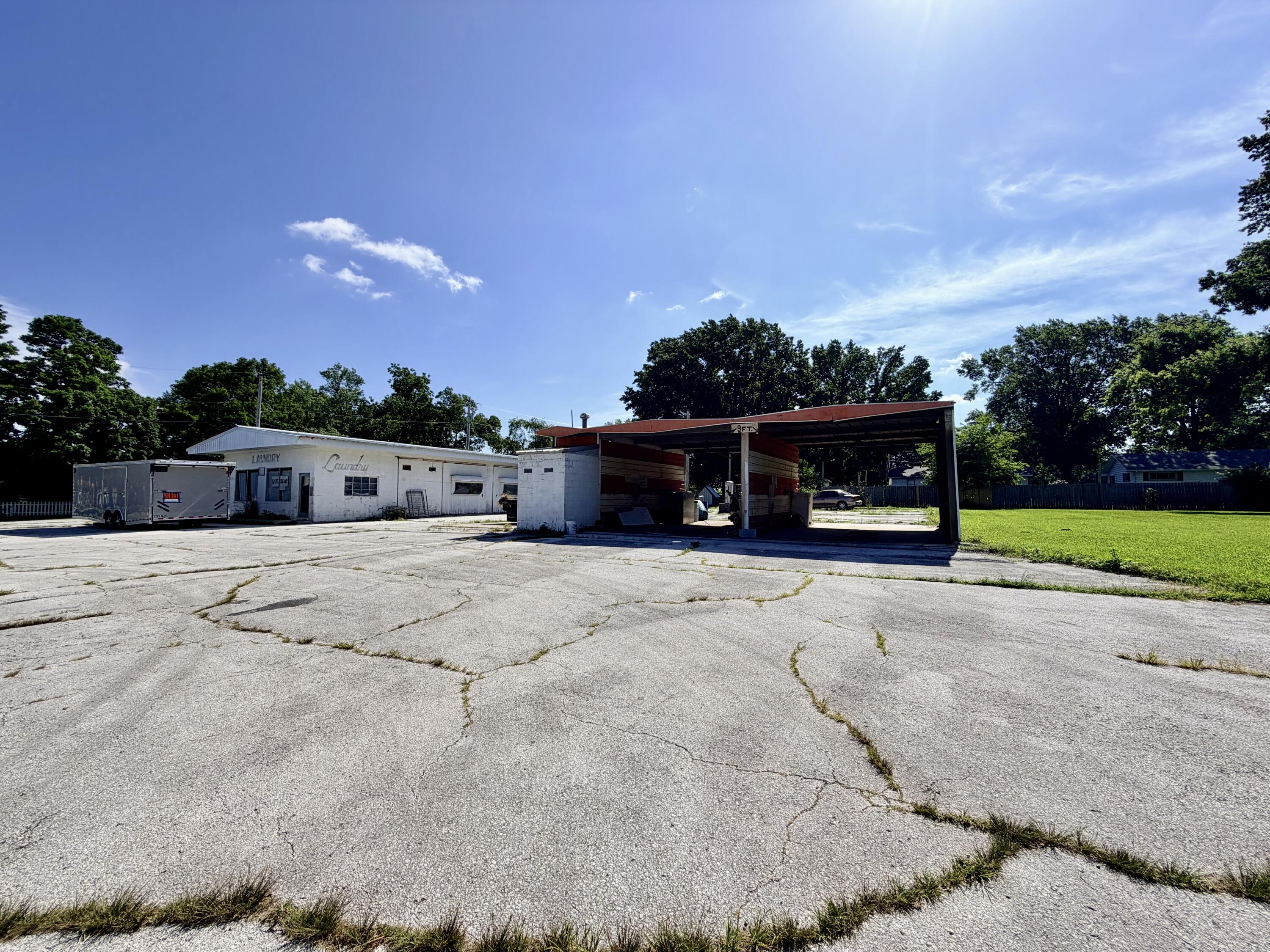 Photo 9 - Commercial Sale for sale – 506 S Grand Street  Greenfield, MO