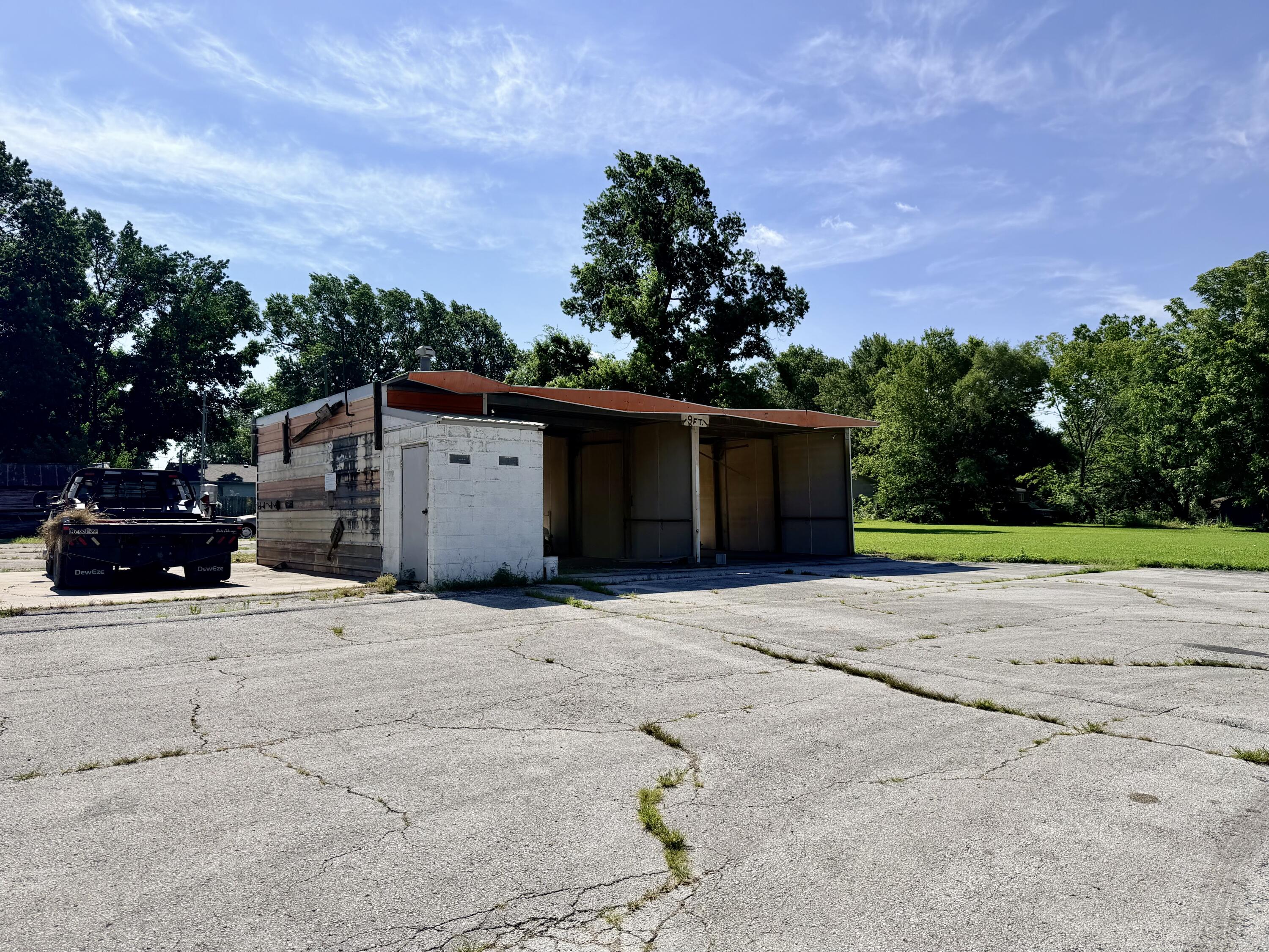 Photo 10 - Commercial Sale for sale – 506 S Grand Street  Greenfield, MO