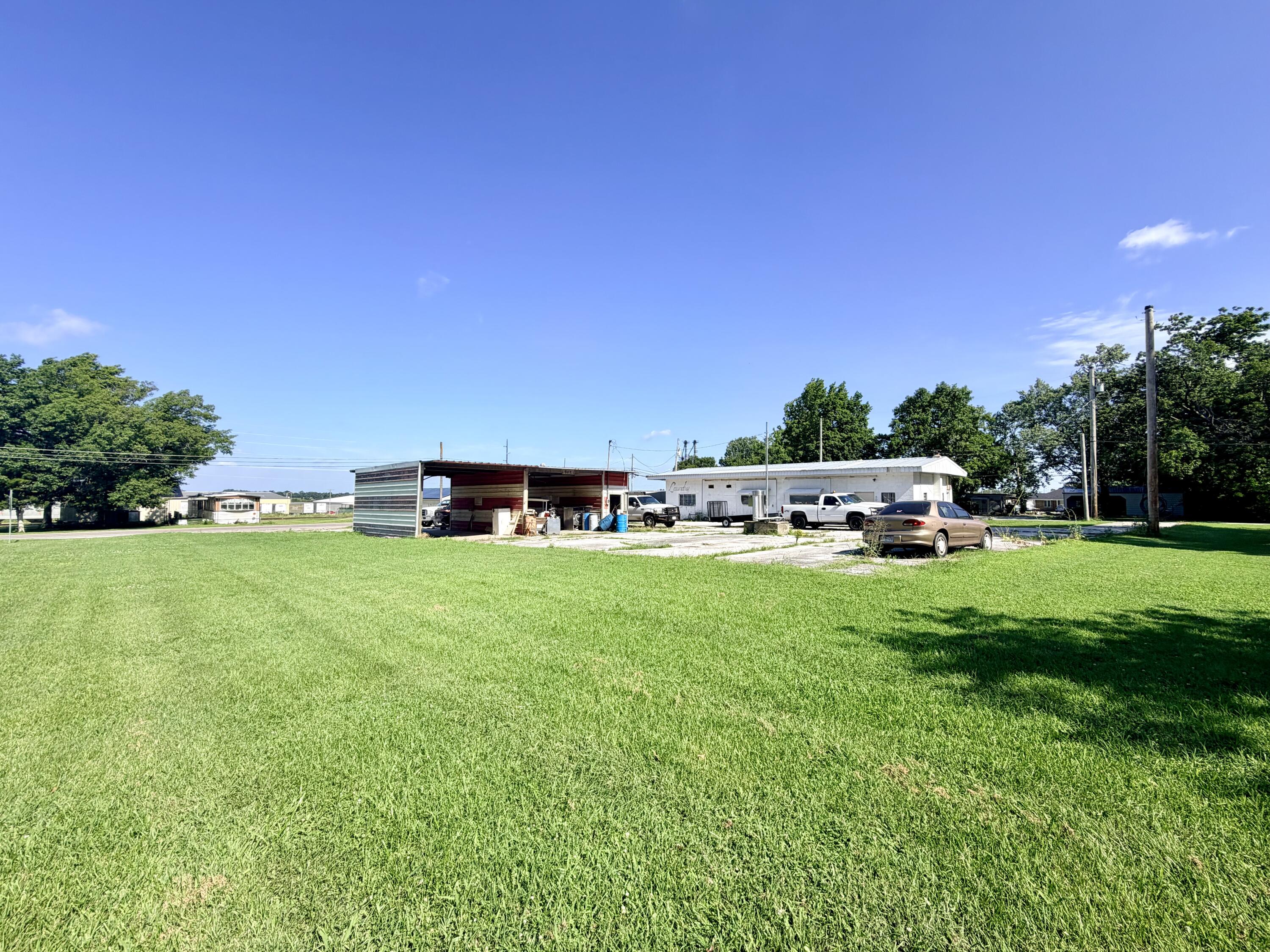 Photo 12 - Commercial Sale for sale – 506 S Grand Street  Greenfield, MO