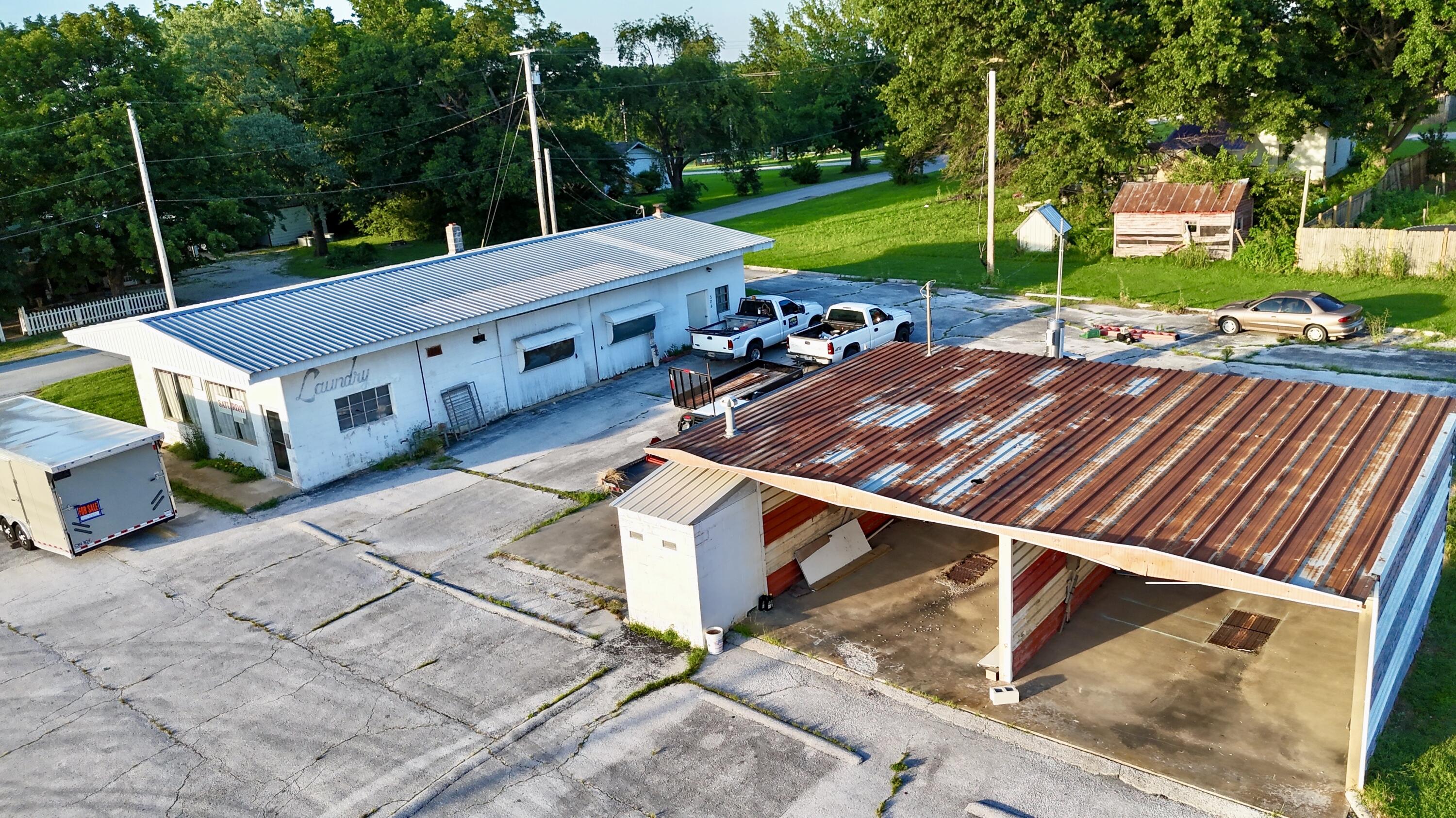 Photo 2 - Commercial Sale for sale – 506 S Grand Street  Greenfield, MO
