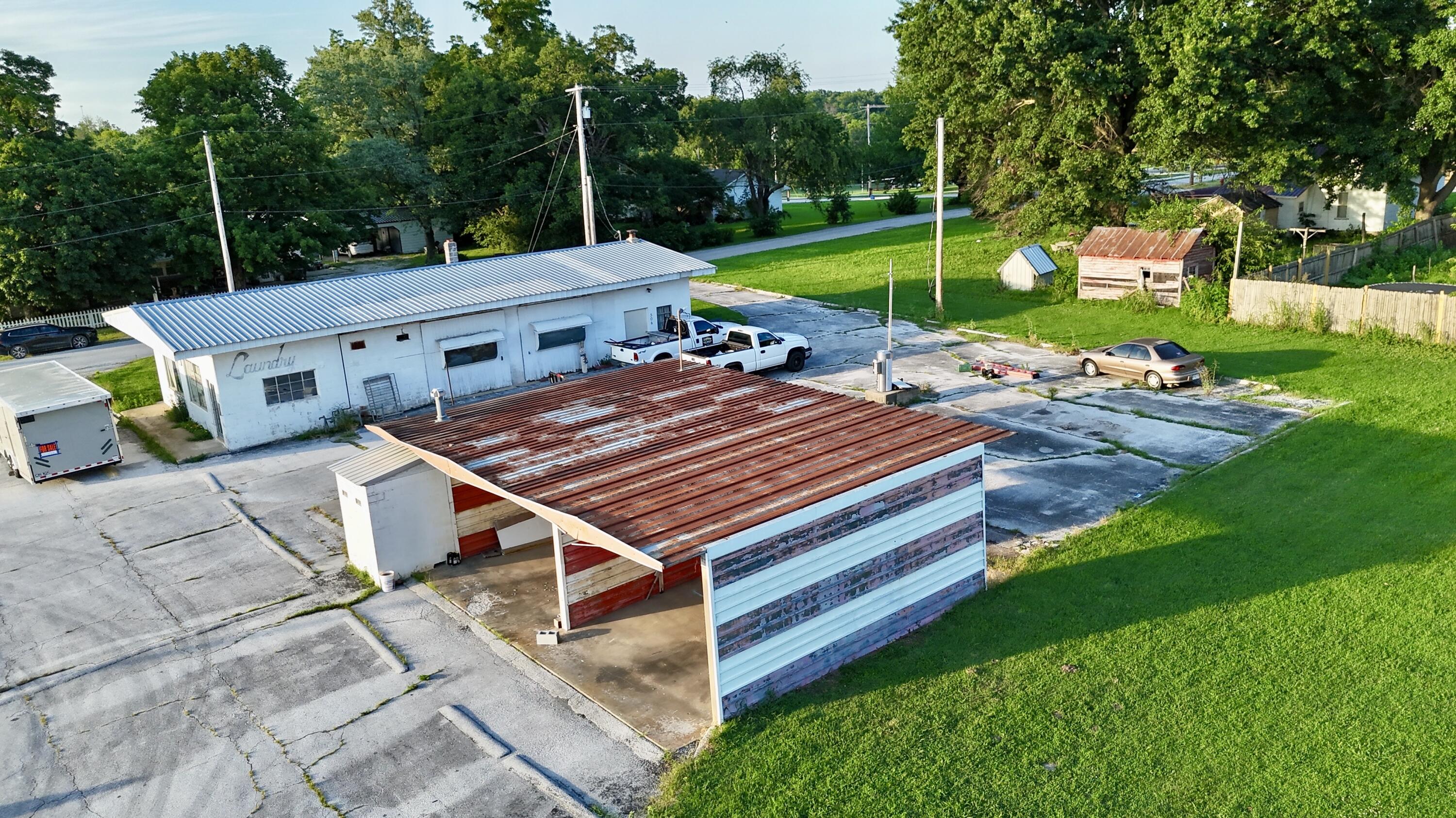 Photo 6 - Commercial Sale for sale – 506 S Grand Street  Greenfield, MO