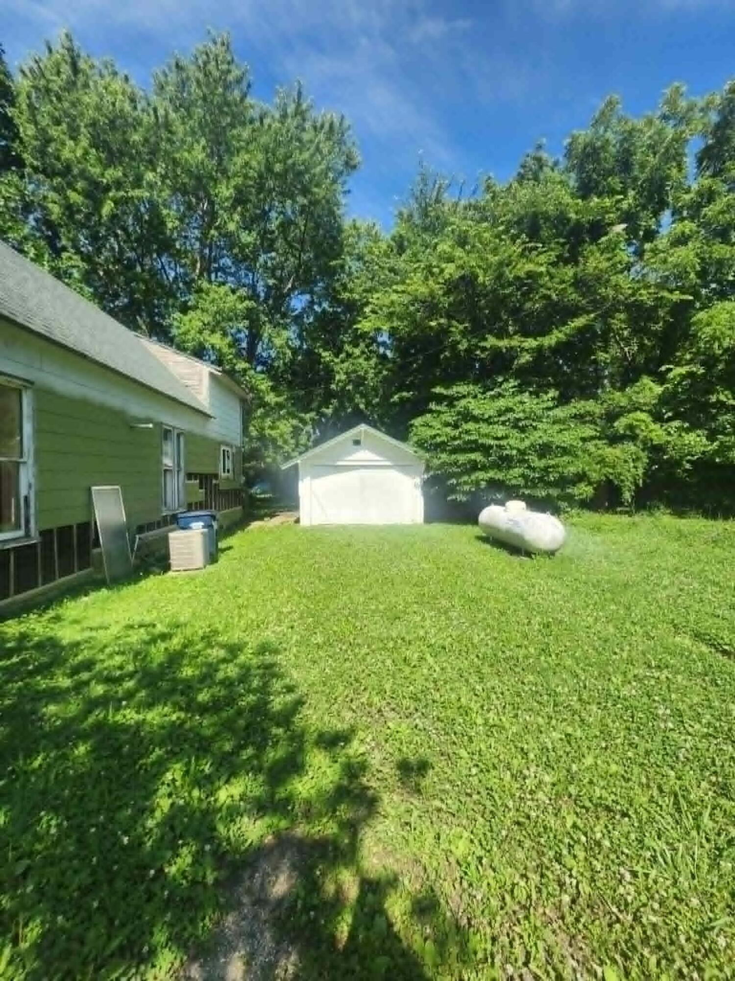 Photo 2 - Residential for sale – 629 N Locust Street  Buffalo, MO