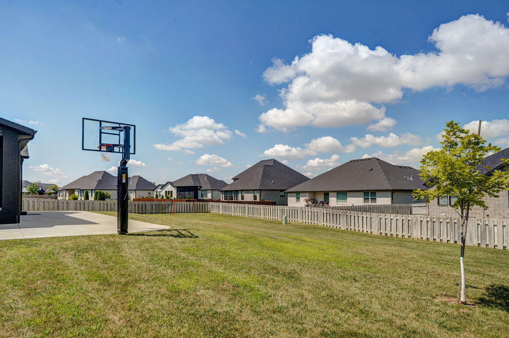 Photo 50 - Residential for sale – 1527 N Edgemont Circle  Springfield, MO