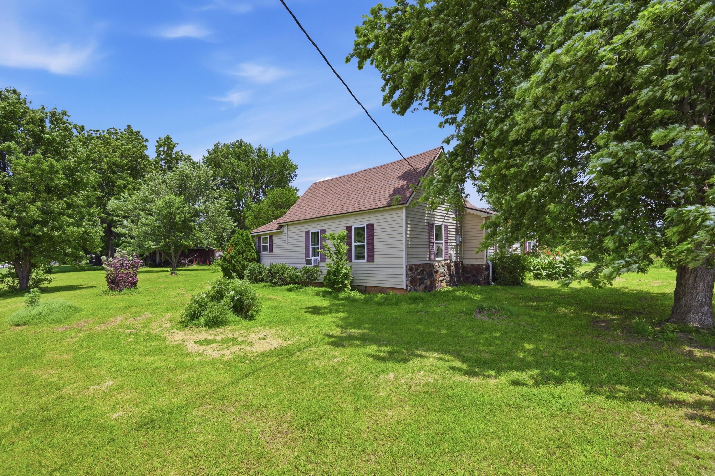 Photo 33 - Residential for sale – 91  Spring Street   Newtonia, MO