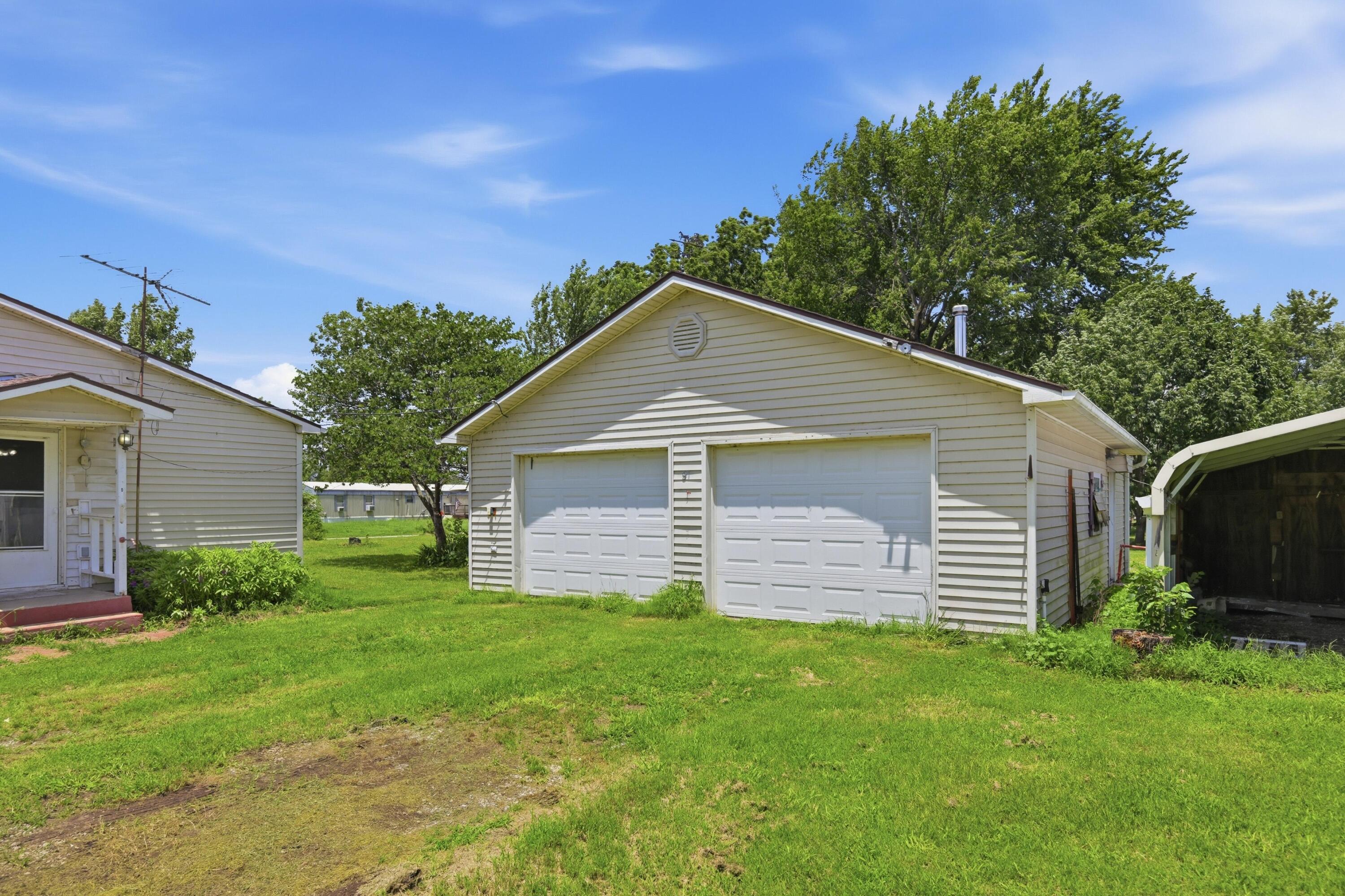 Photo 28 - Residential for sale – 91  Spring Street   Newtonia, MO