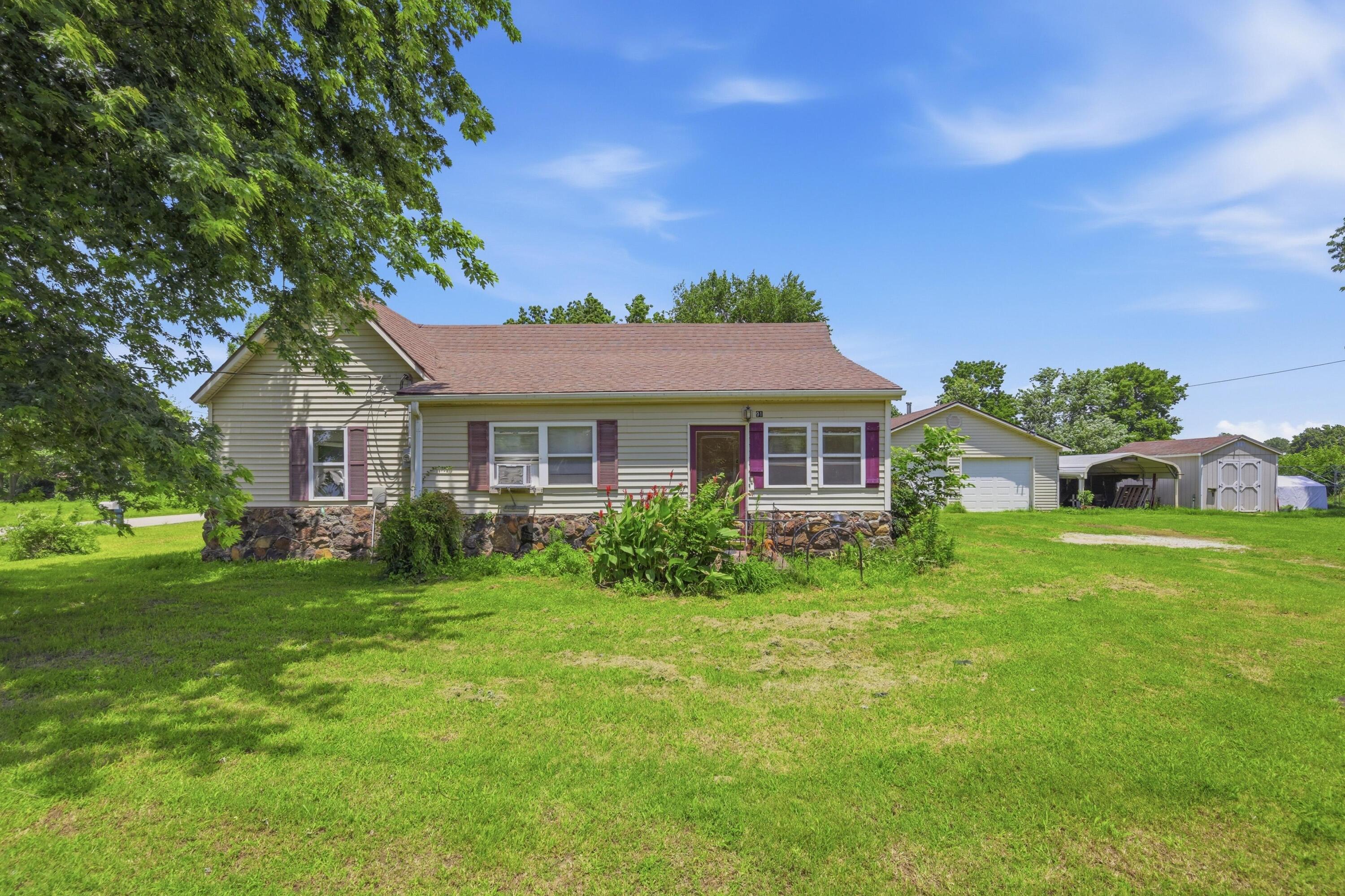 Photo 3 - Residential for sale – 91  Spring Street   Newtonia, MO