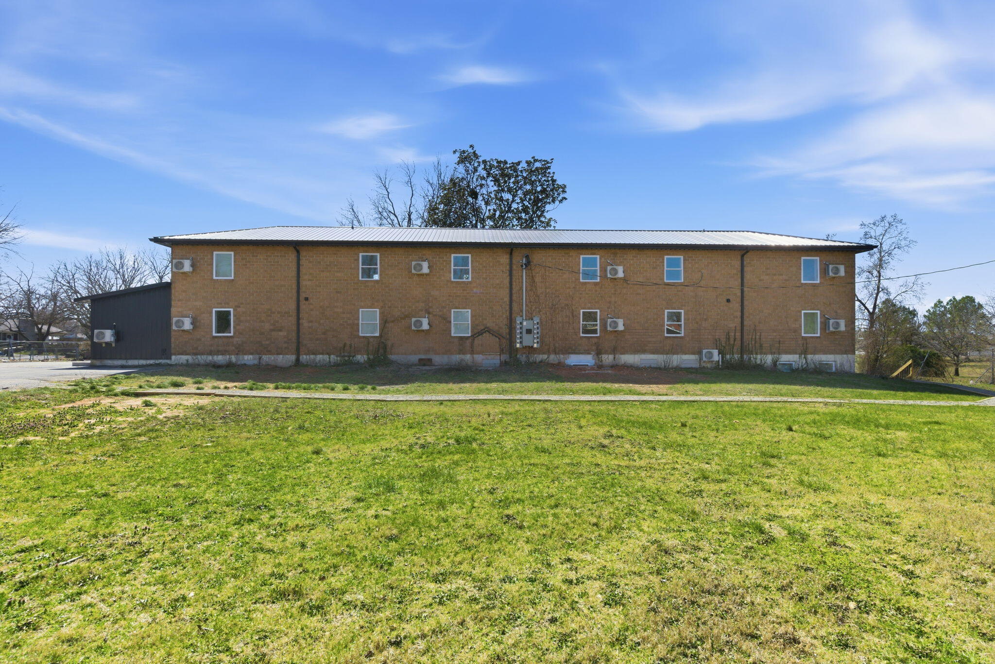 Photo 10 - Residential Income for sale – 301 W Mount Vernon Boulevard  Mt Vernon, MO