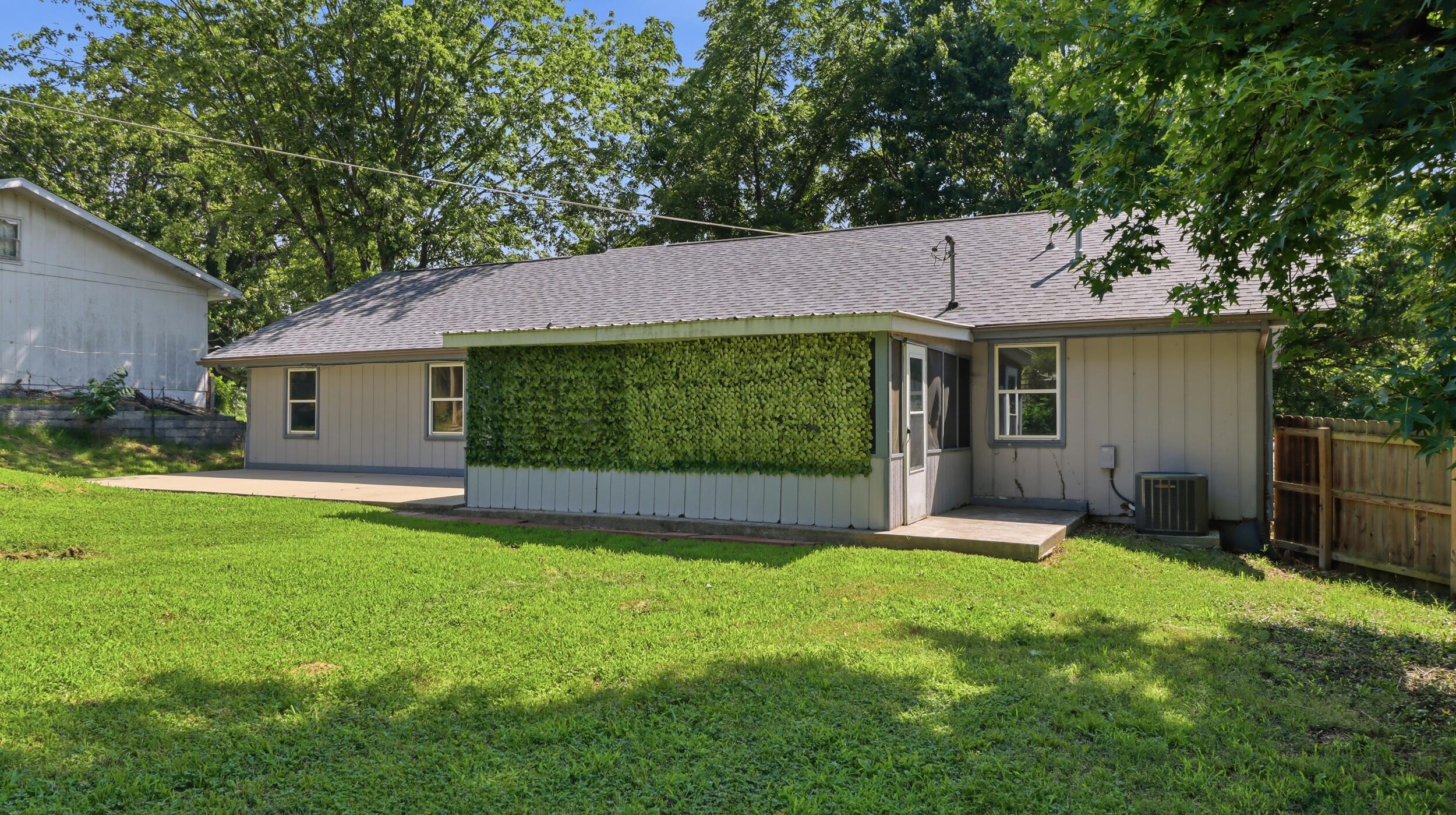 Photo 6 - Residential for sale – 5901 S Farm Road 157   Springfield, MO