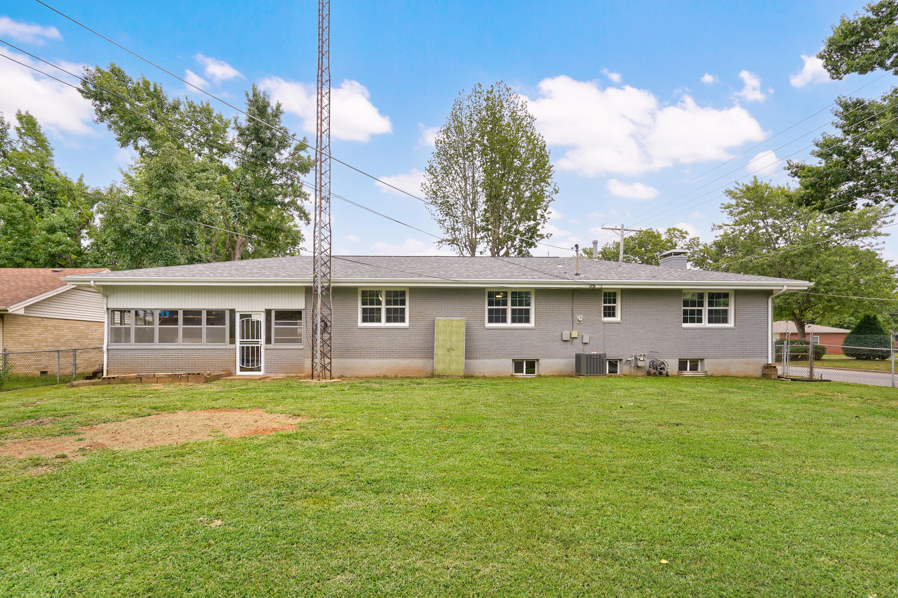 Photo 36 - Residential for sale – 1963 S Westwood Avenue  Springfield, MO