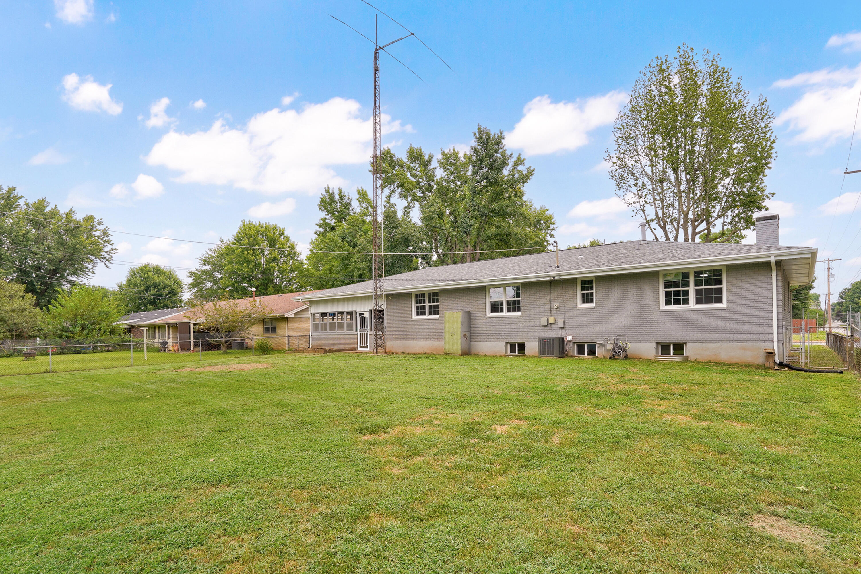 Photo 34 - Residential for sale – 1963 S Westwood Avenue  Springfield, MO