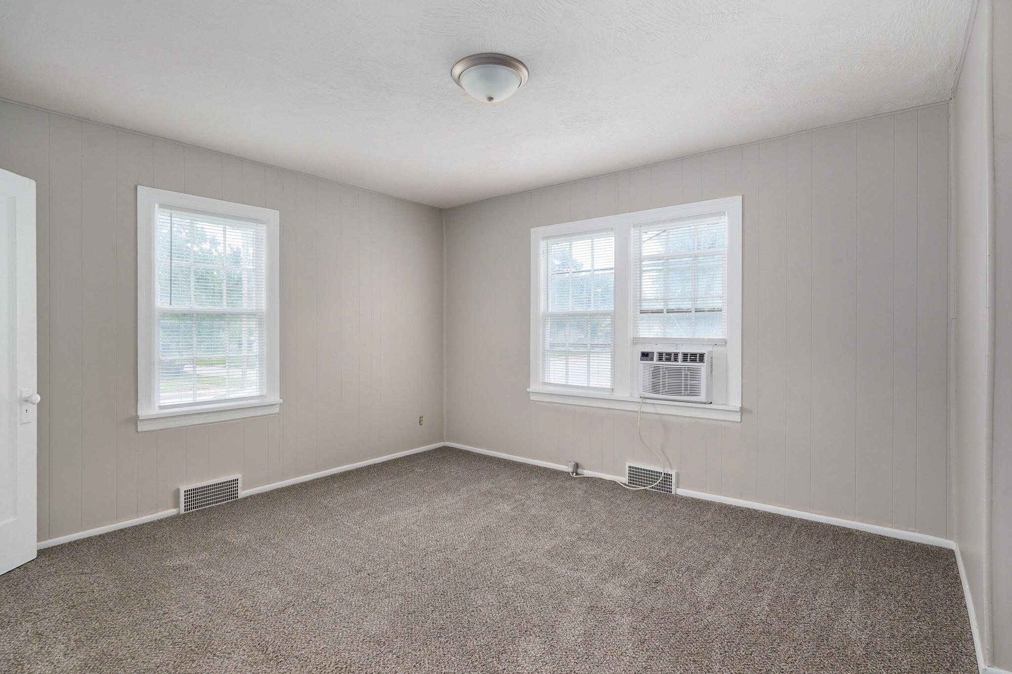 Photo 9 - Residential Income for sale – 1504 N Summit Avenue  Springfield, MO