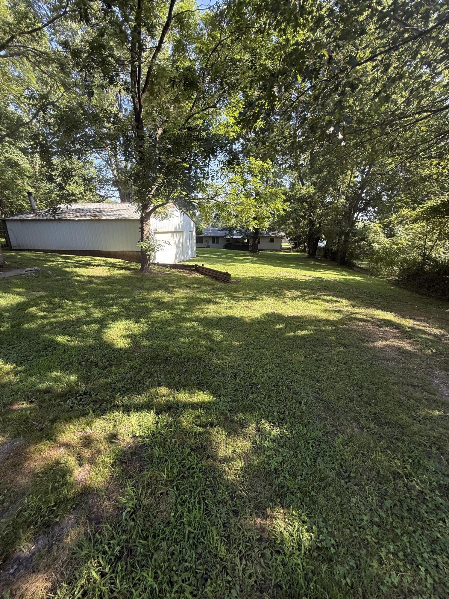 Photo 16 - Residential for sale – 112  South Street  Crane, MO