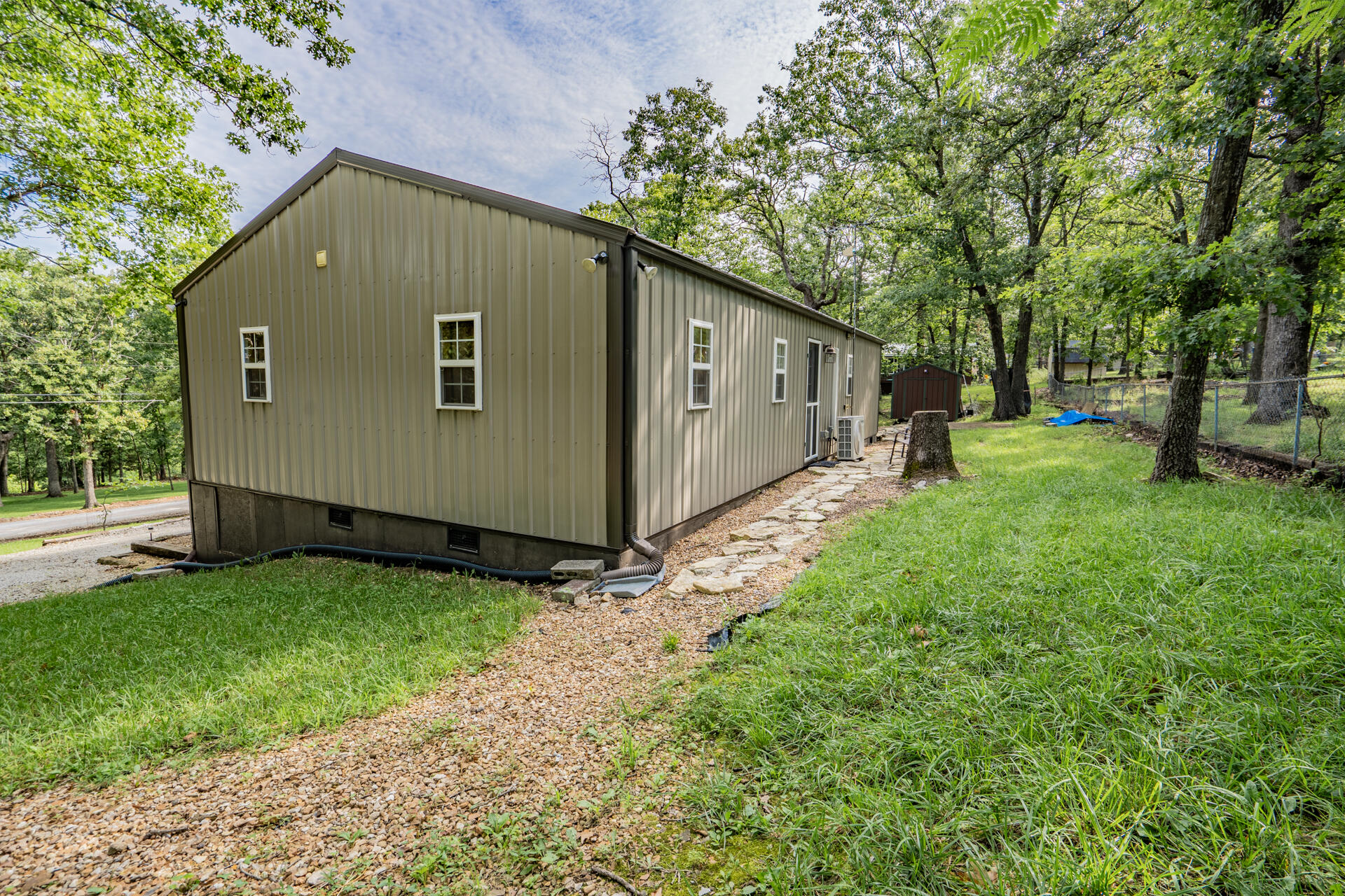 Photo 7 - Residential for sale – 23100  County Road 286   Pittsburg, MO
