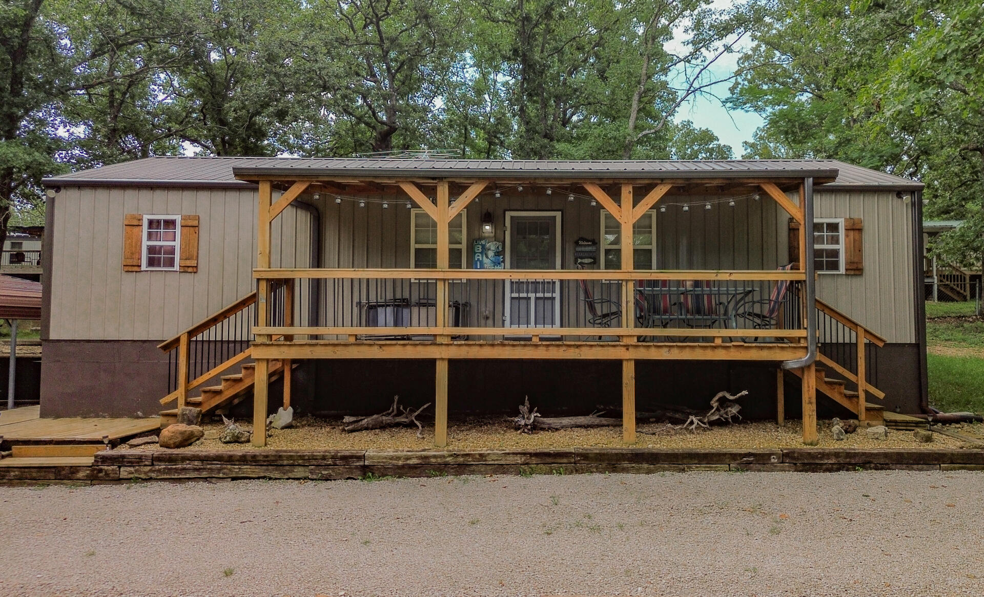 Photo 2 - Residential for sale – 23100  County Road 286   Pittsburg, MO