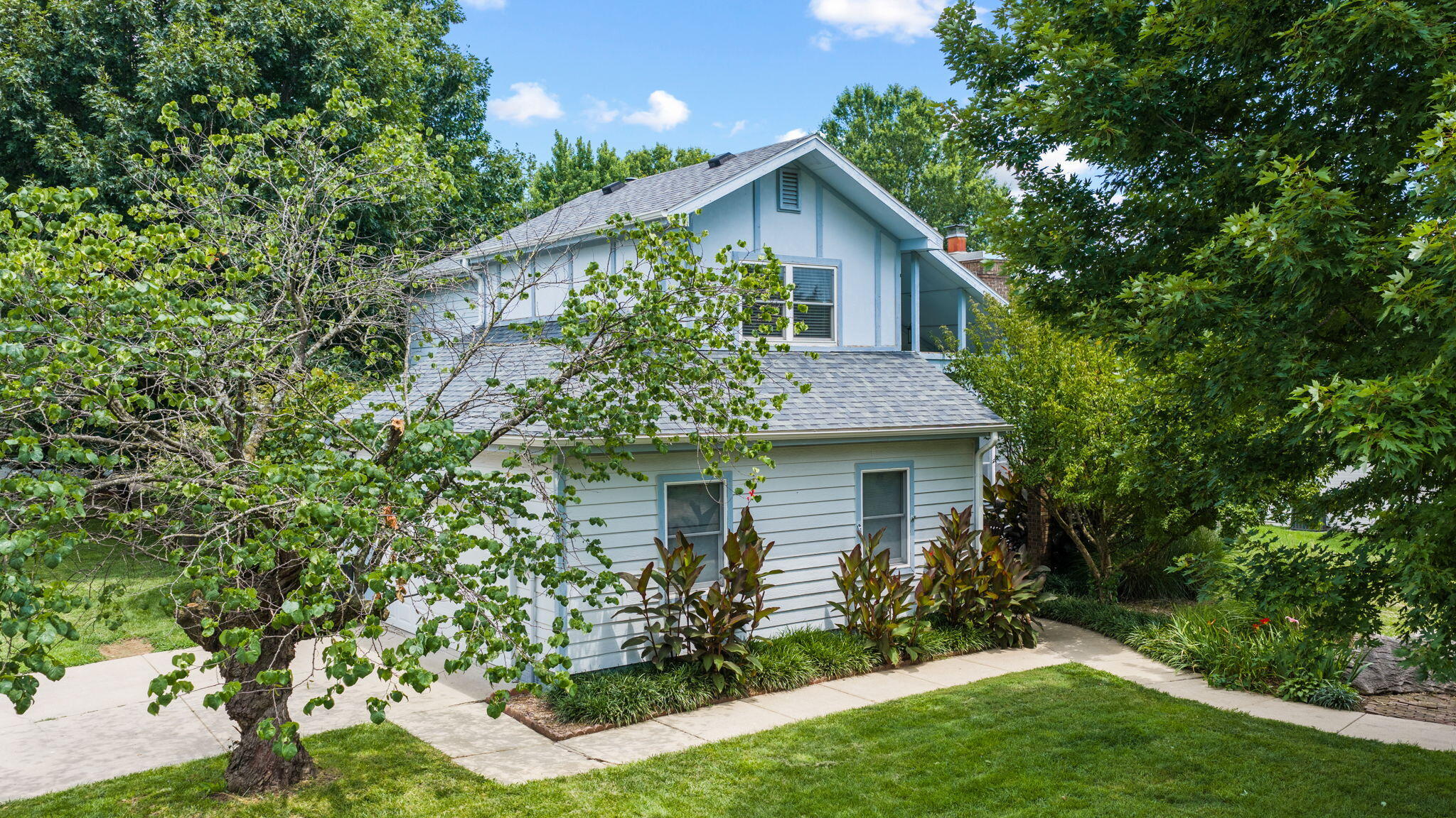 Photo 4 - Residential for sale – 4219 E Summer Set Street  Springfield, MO