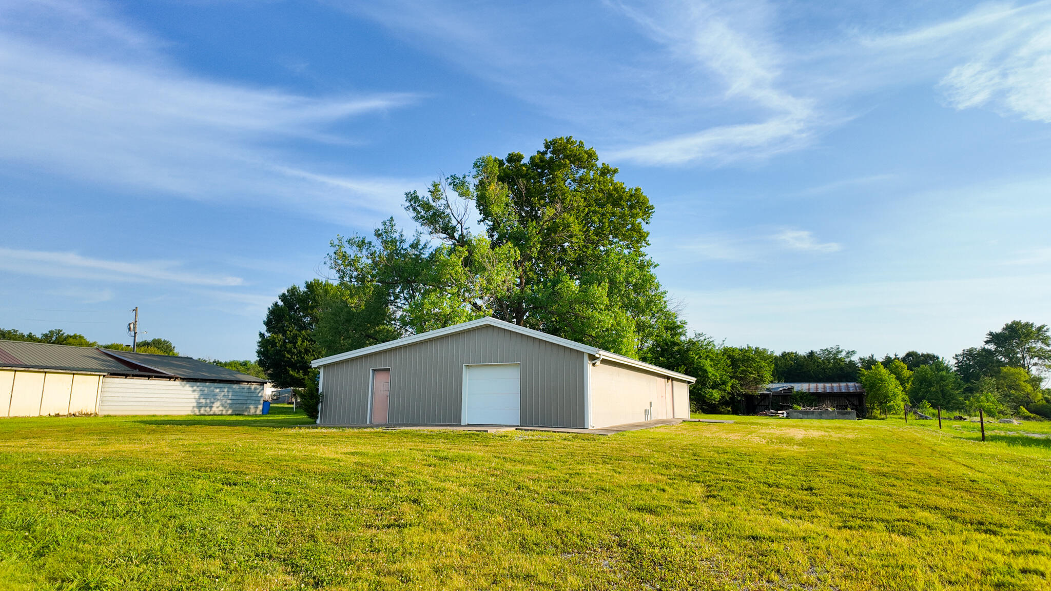 Photo 2 - Commercial Sale for sale – 21085  Missouri 254   Wheatland, MO