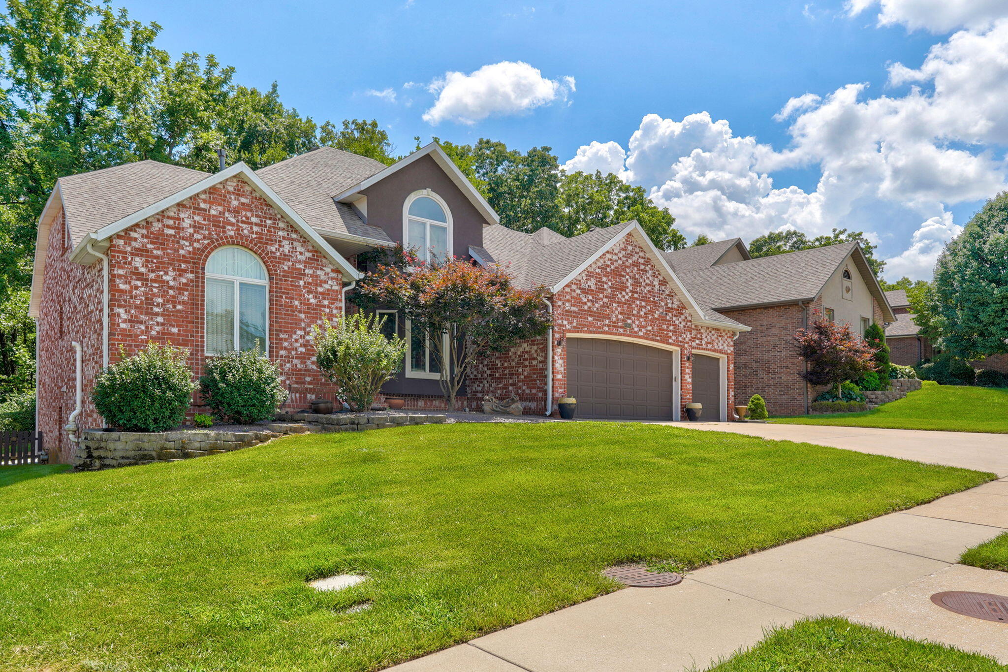 Photo 4 - Residential for sale – 4868 E Utica Street  Springfield, MO