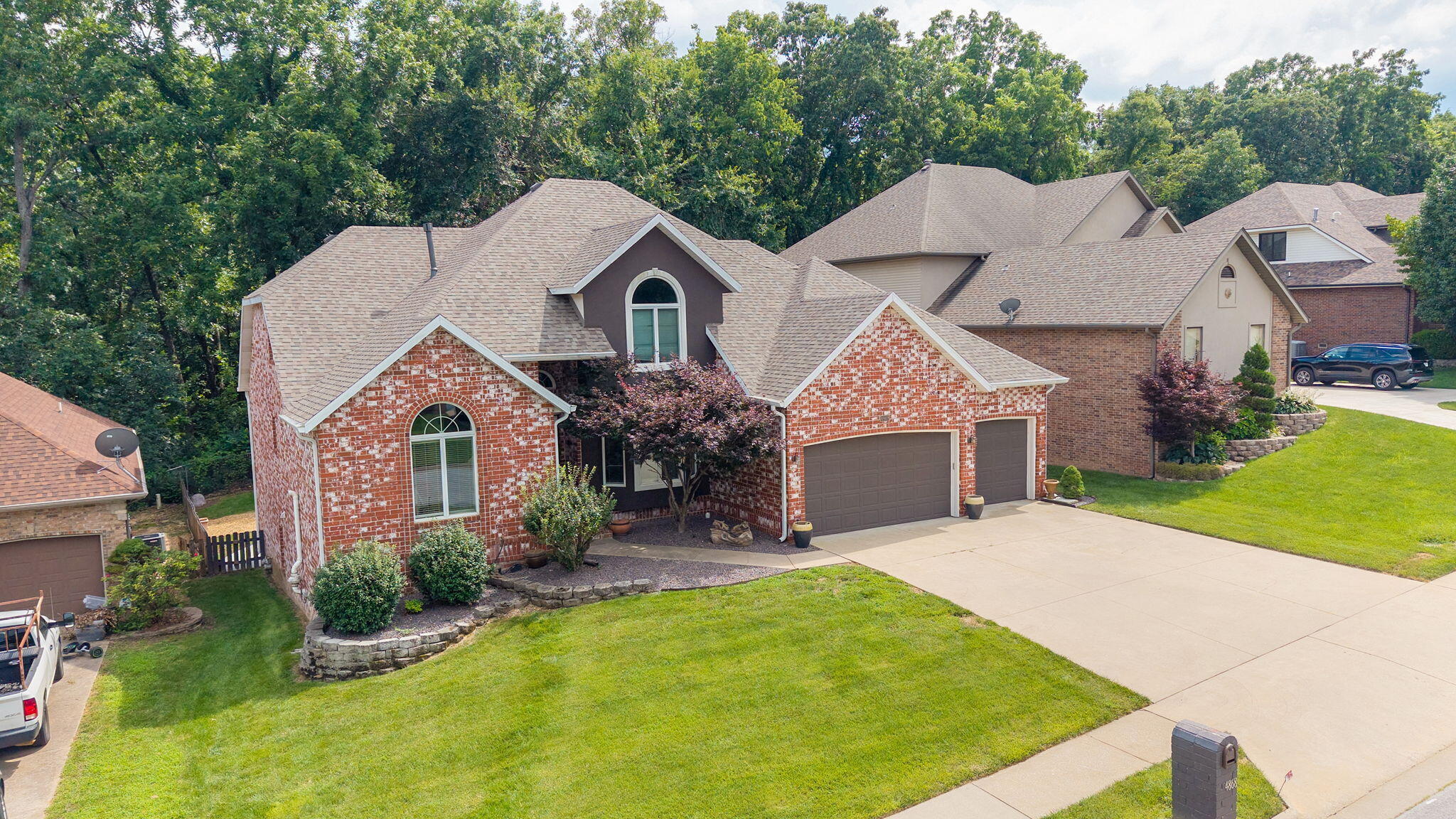 Photo 2 - Residential for sale – 4868 E Utica Street  Springfield, MO