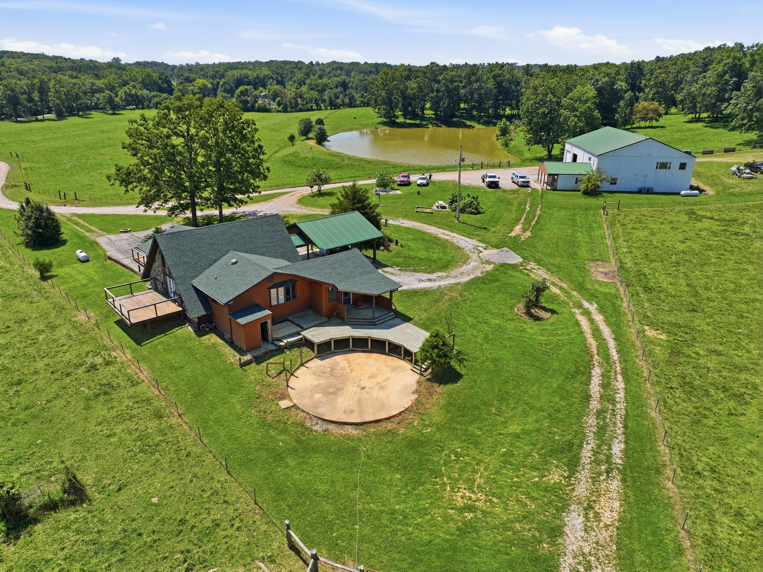 Photo 14 - Farm for sale – 2575  County Road 4990   Willow Springs, MO