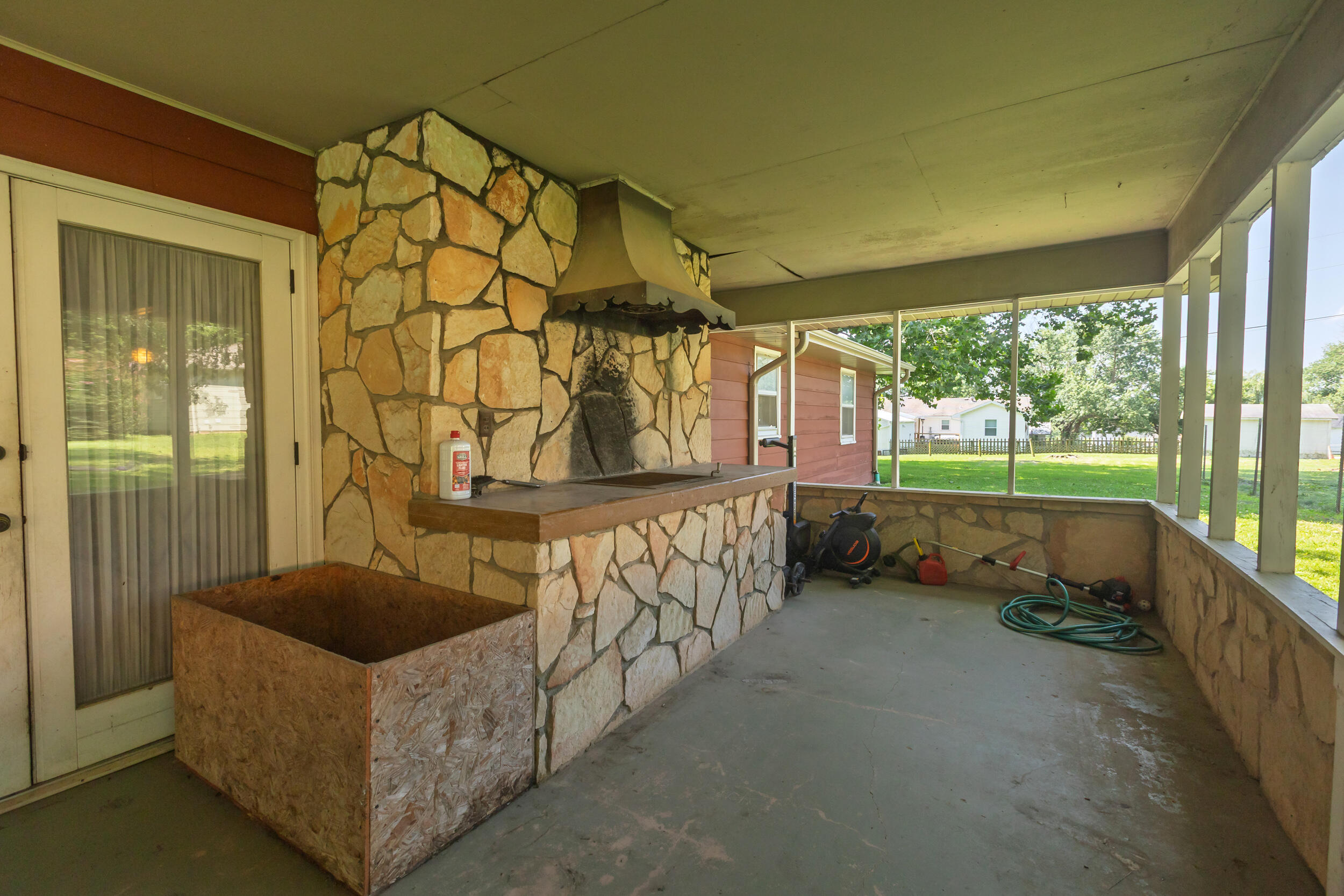 Photo 37 - Residential for sale – 709 N High Street  Stockton, MO