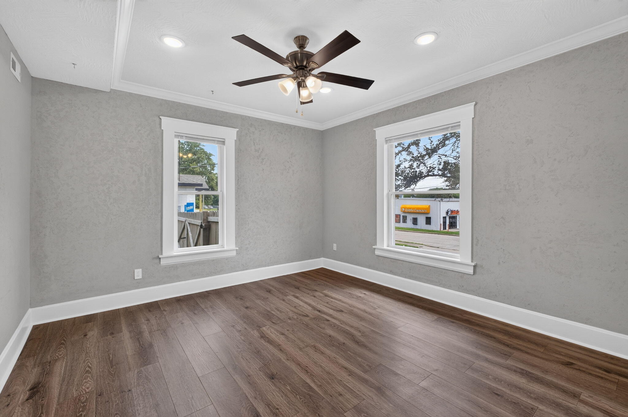 Photo 5 - Residential for sale – 2401 N Boonville Avenue  Springfield, MO