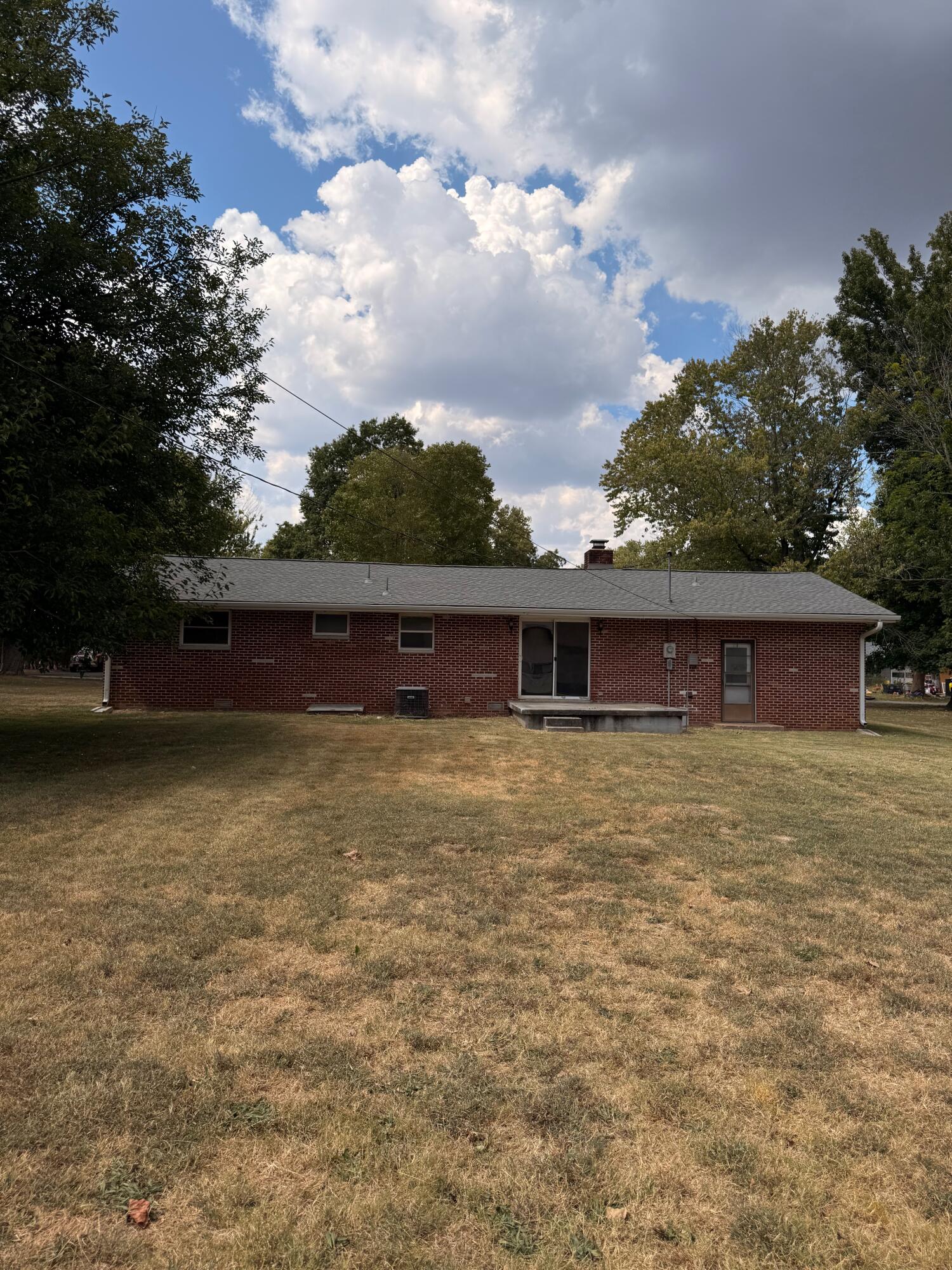 Photo 8 - Residential for sale – 1404 S Madison Avenue  Aurora, MO