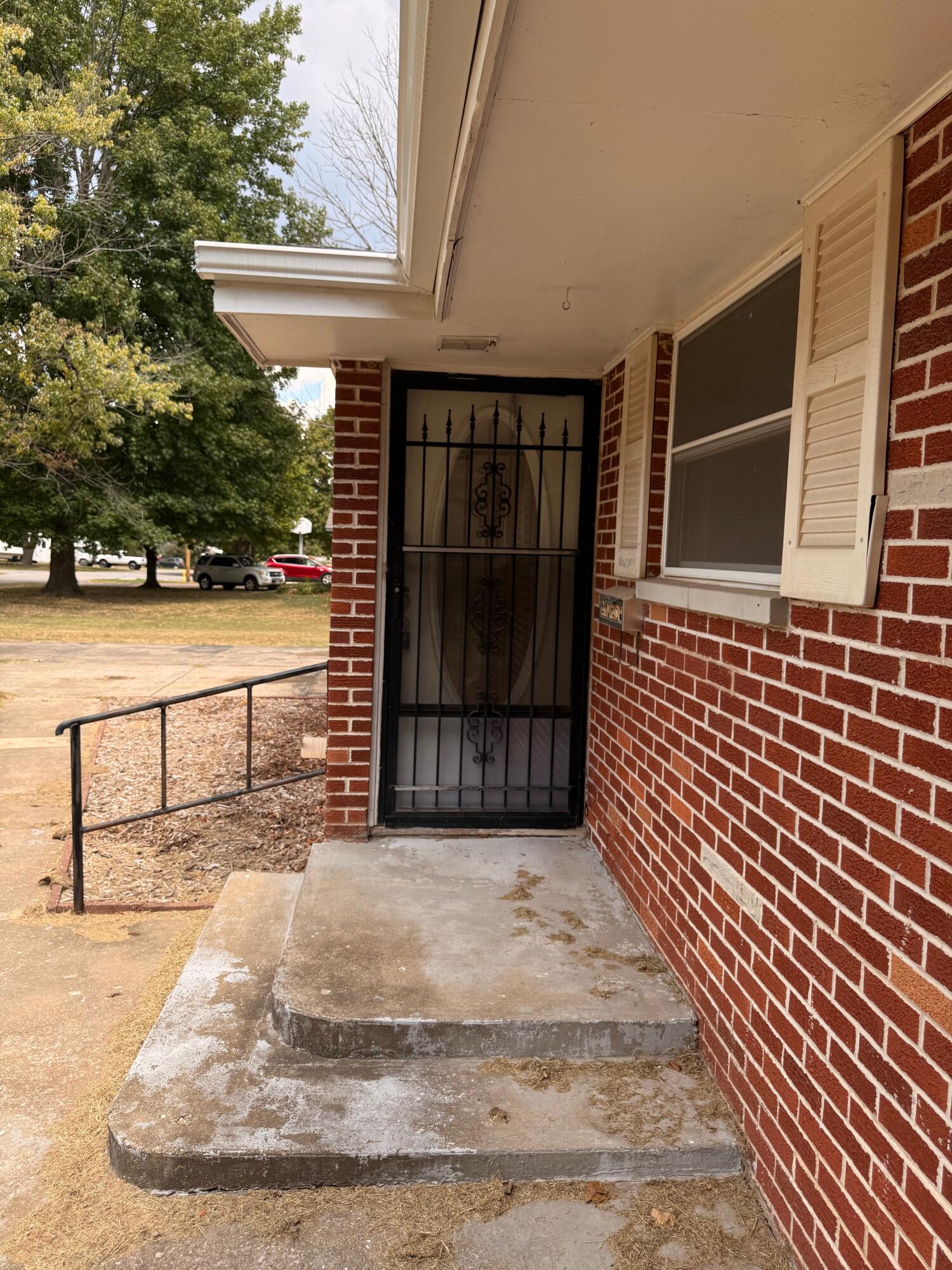 Photo 6 - Residential for sale – 1404 S Madison Avenue  Aurora, MO