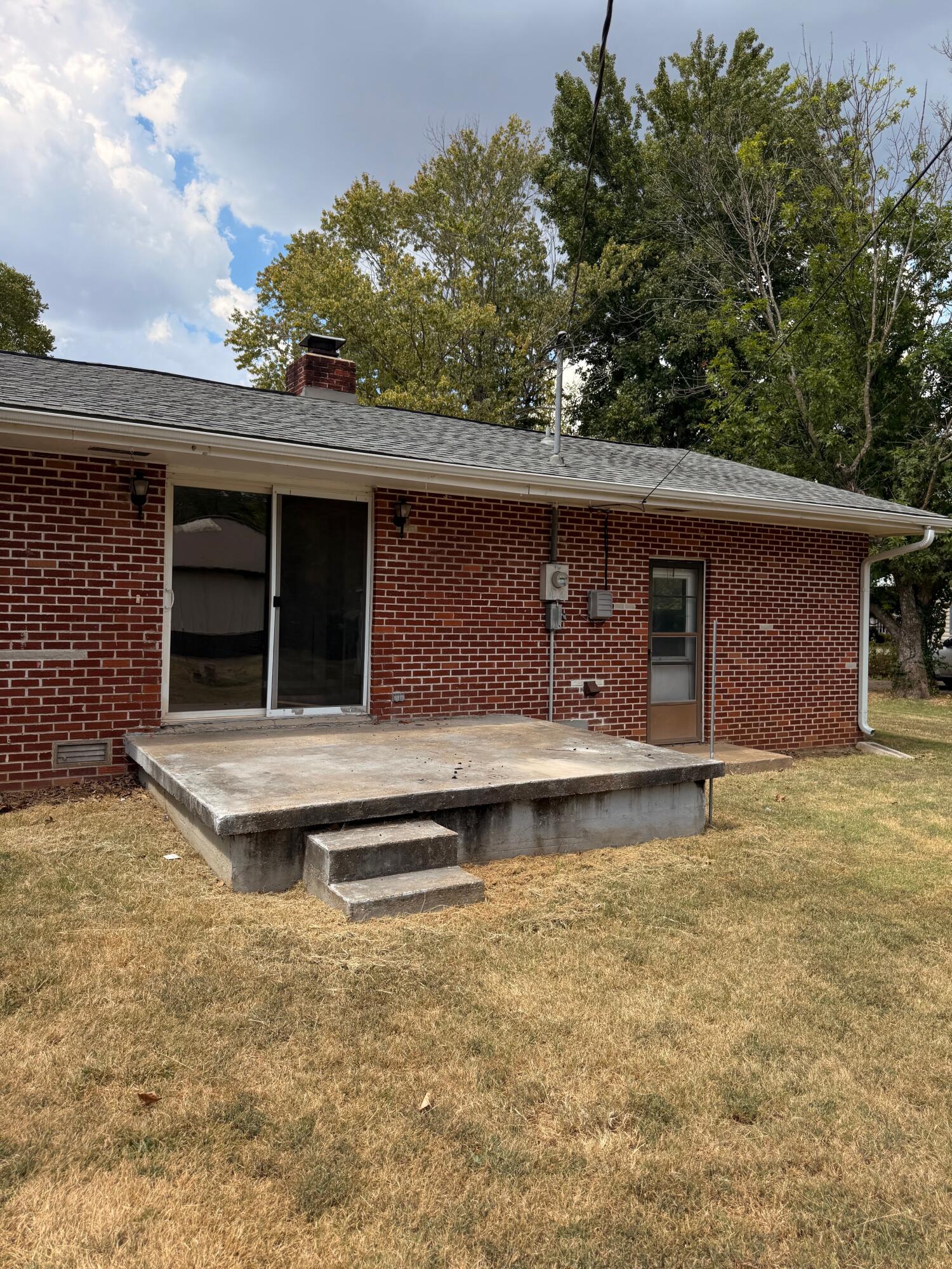 Photo 7 - Residential for sale – 1404 S Madison Avenue  Aurora, MO